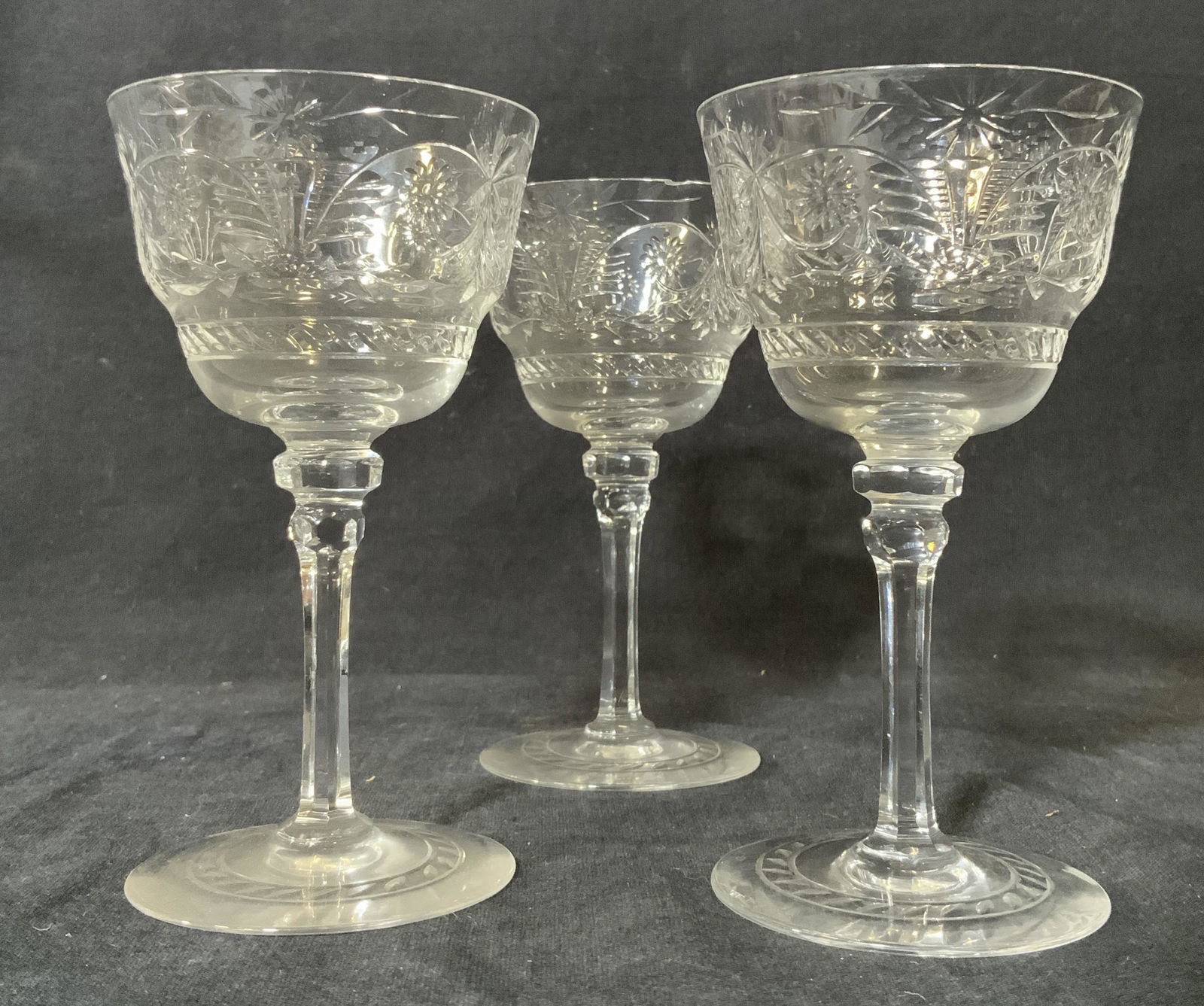 Set 3 Crystal Cordial Glasses (1 of 5)