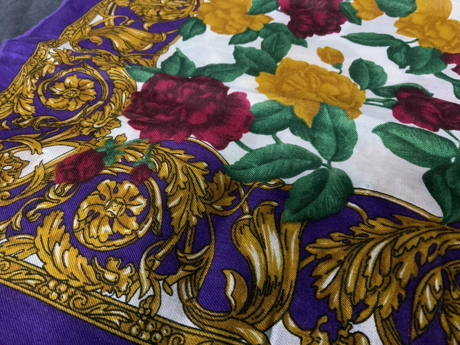 Women’s Vintage Scarf (1 of 5)