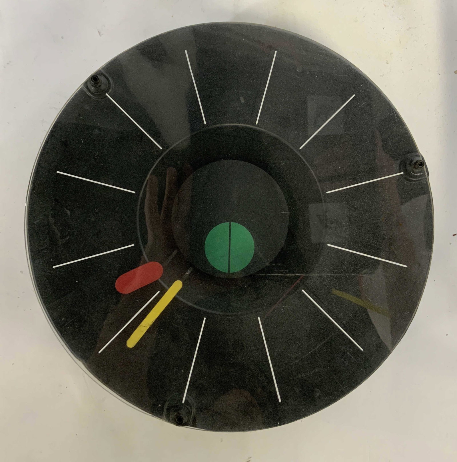 Nova Mid Century Modern Style Minimalist Clock (1 of 6)