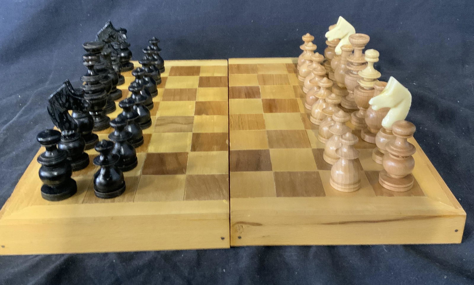 Wooden Folding Chess Set (1 of 5)