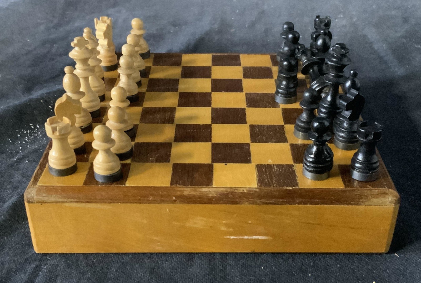 Wooden Magnetic Travel Chess Set (1 of 4)