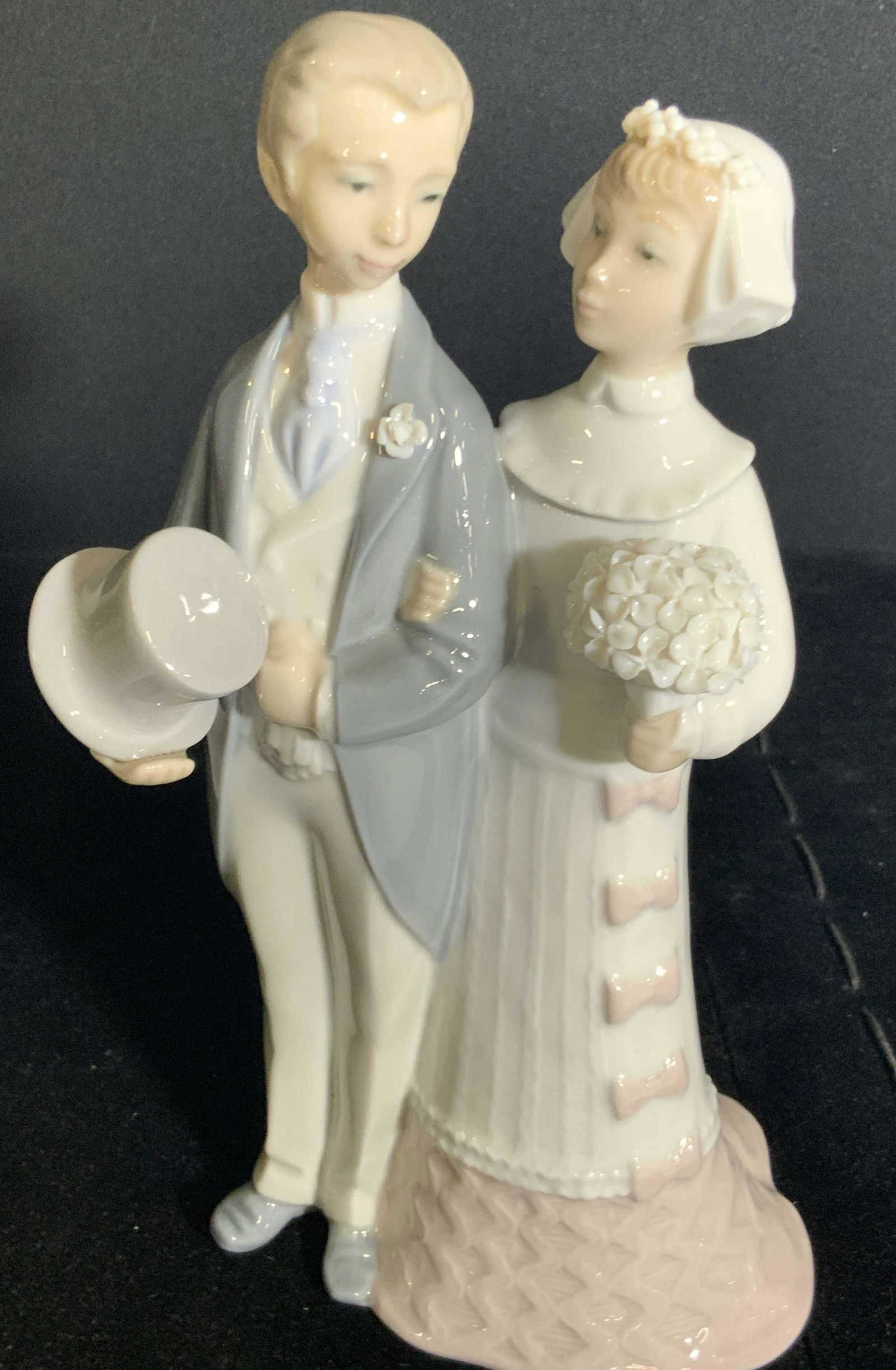 LLADRO Signed Groom & Bride Porcelain Figural (1 of 10)