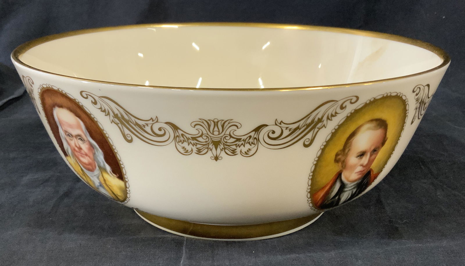 LENOX Ceramic PATRIOTS Bowl (1 of 7)