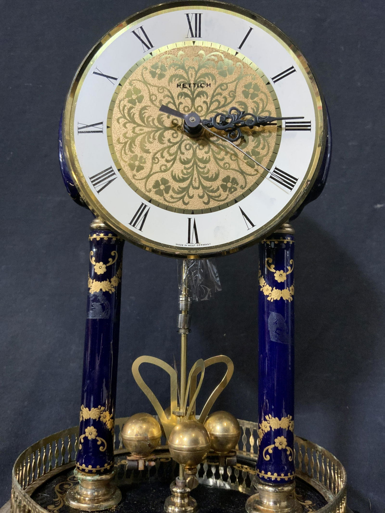 HETTICH Anniversary Clock W Cloche (1 of 7)