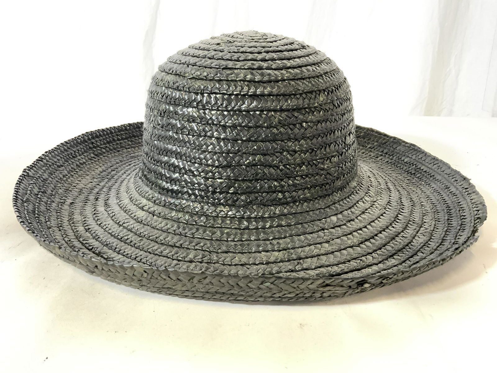 Lot 2 Woven Women’s Outdoor Hats (1 of 8)