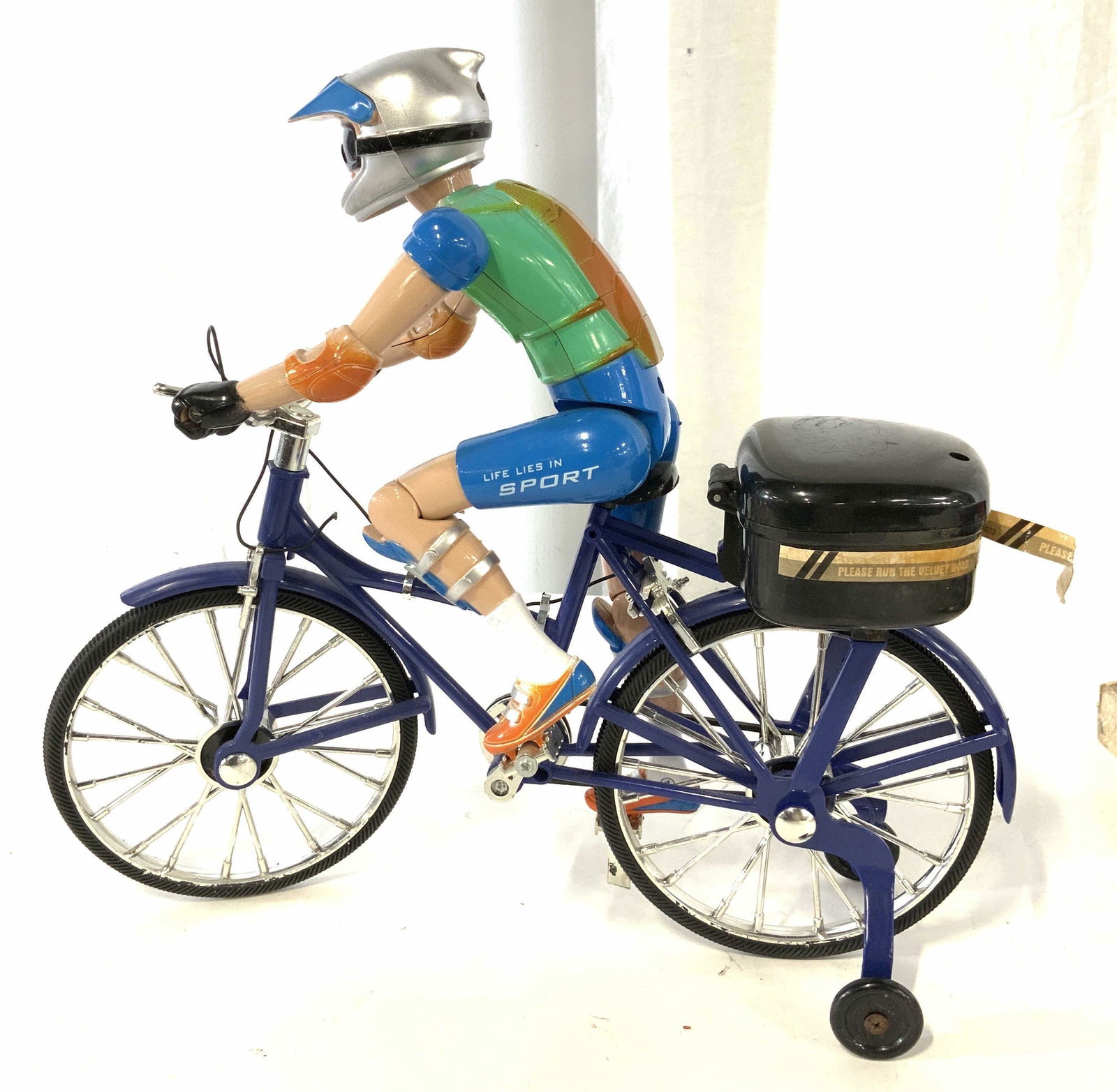 Toy: Bicycle Racer with Training Wheels (1 of 7)