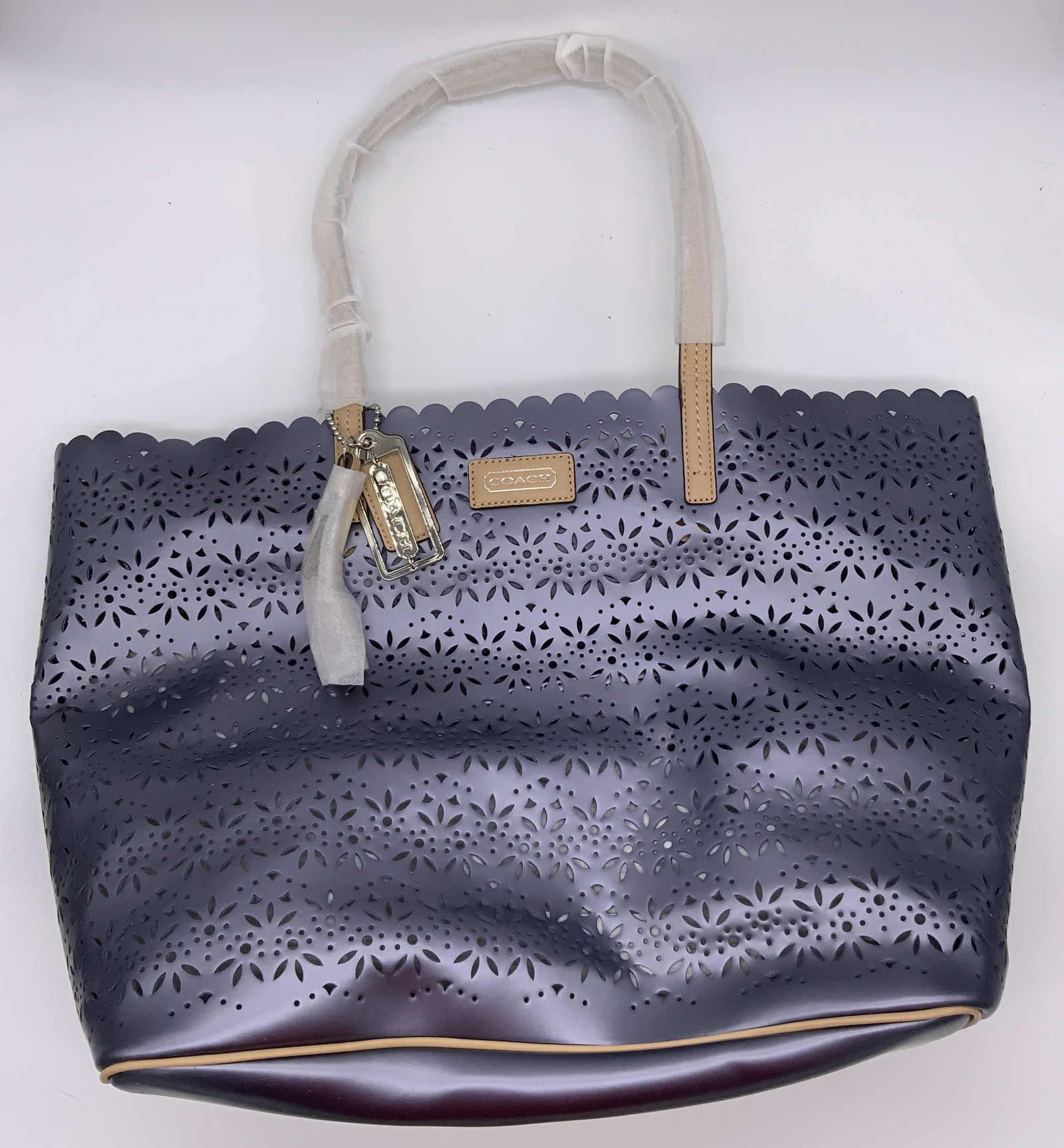 COACH Leather Eyelet Tote Bag (1 of 8)