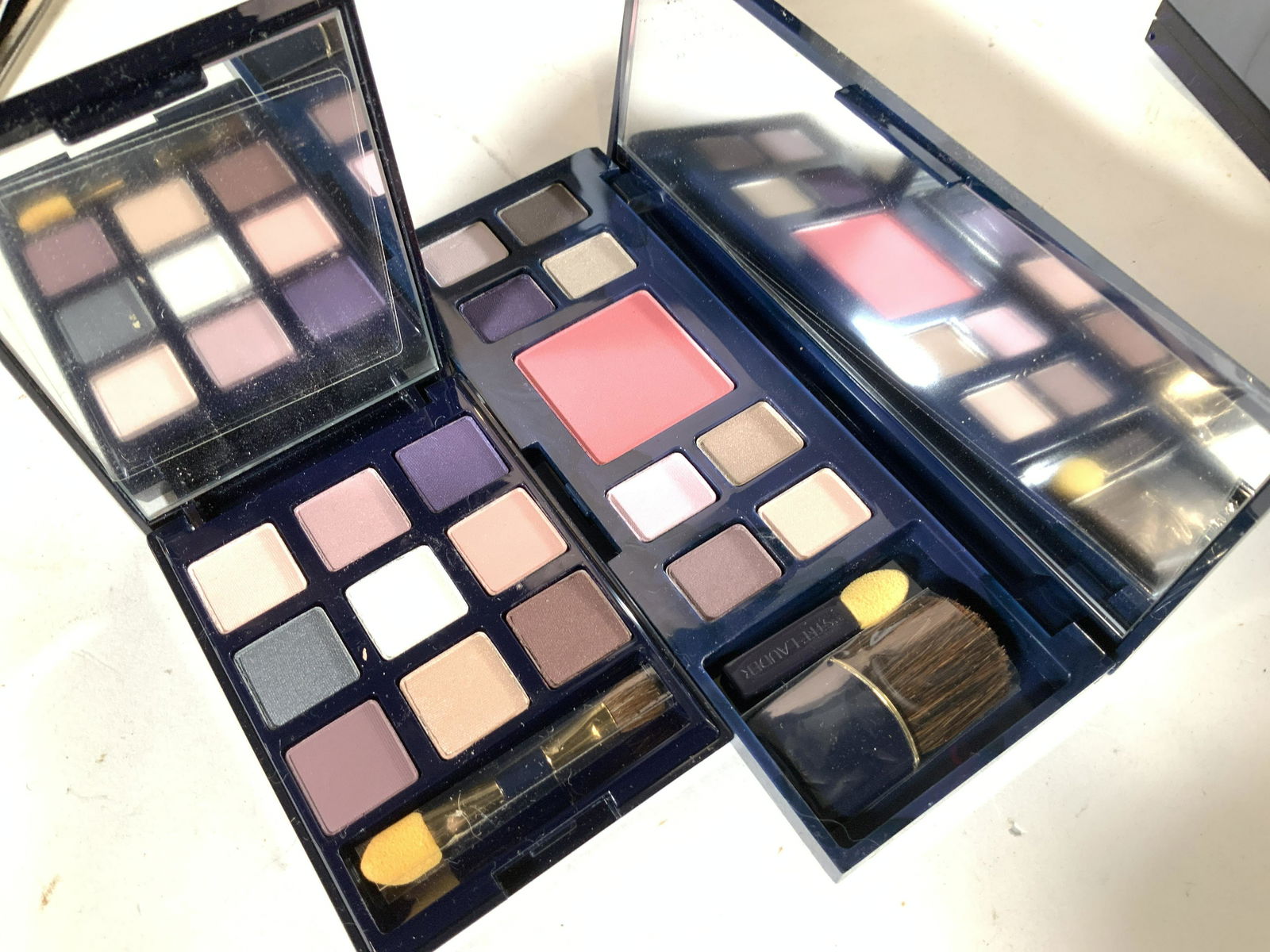 Collectible Estee Lauder New Never Used Make Up, 8 (1 of 7)