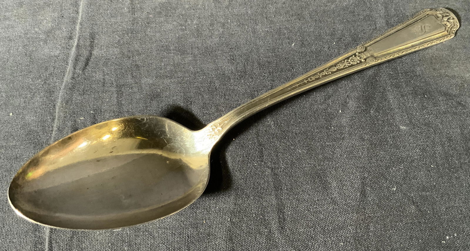 TOWLE Sterling Silver Serving Spoon (1 of 5)