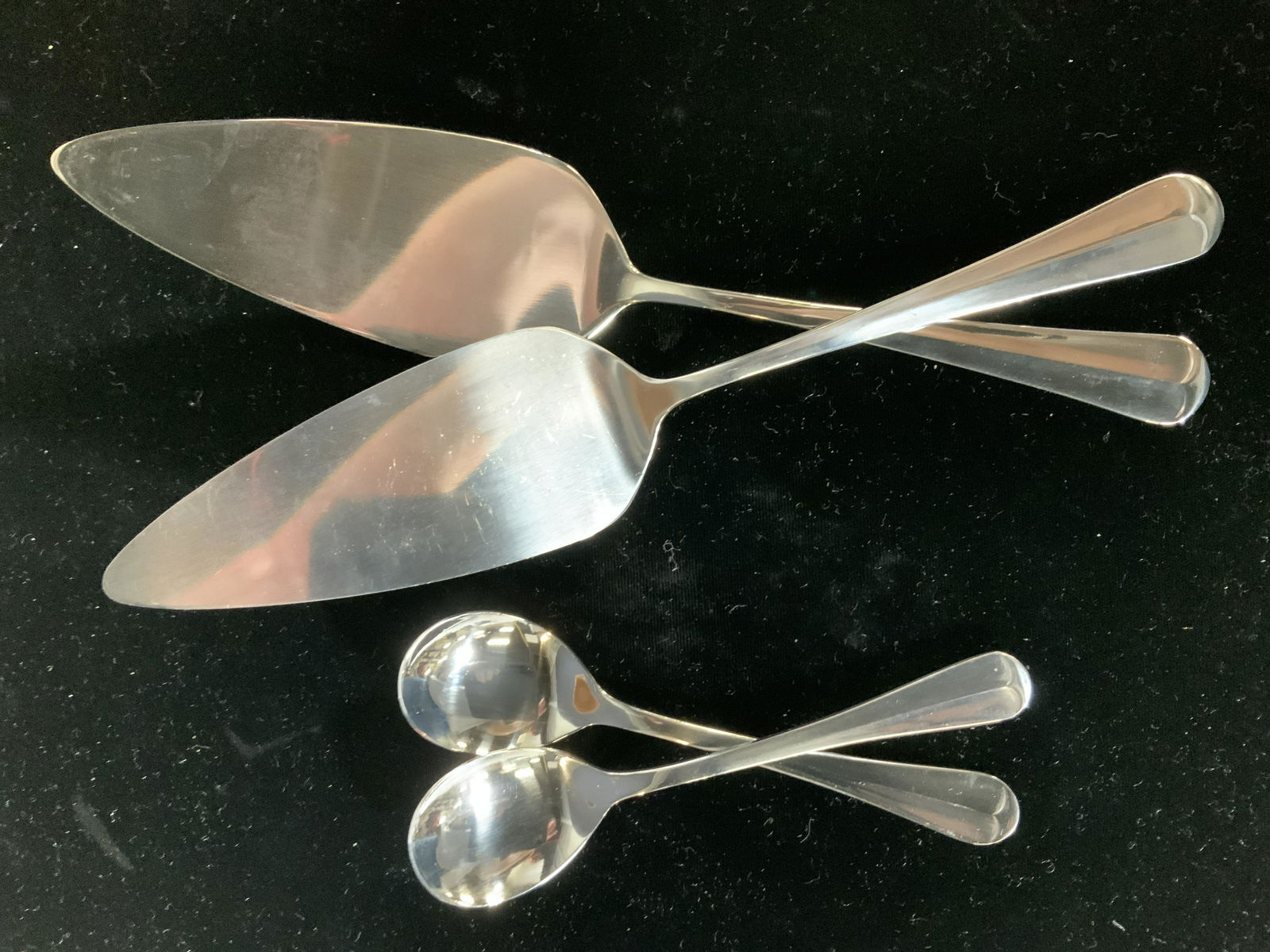 TOWLE Supreme Stainless Full Flatware Set 231 (1 of 7)