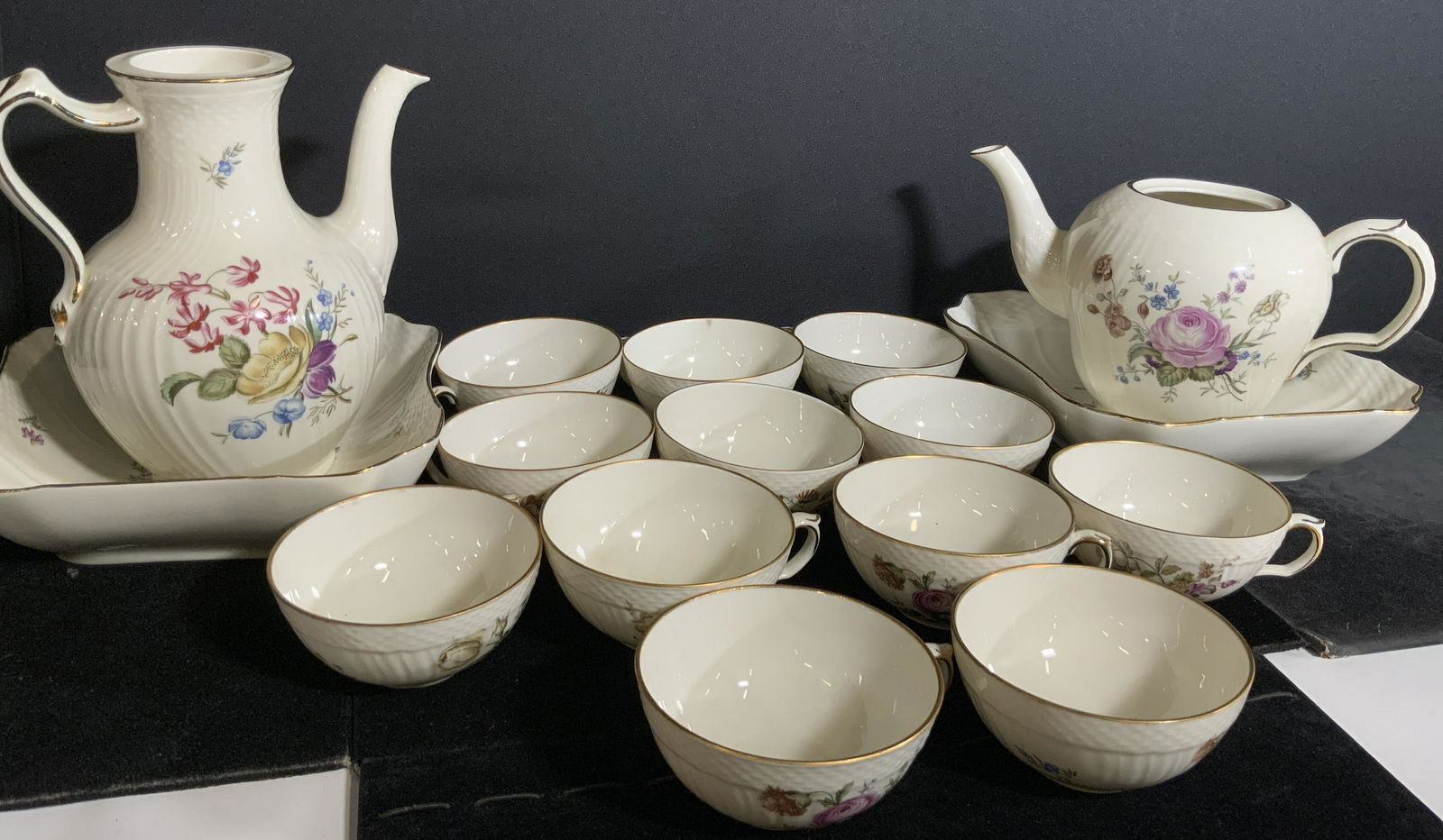 Lot 16 ROYAL COPENHAGEN Porcelain Tea Service (1 of 9)