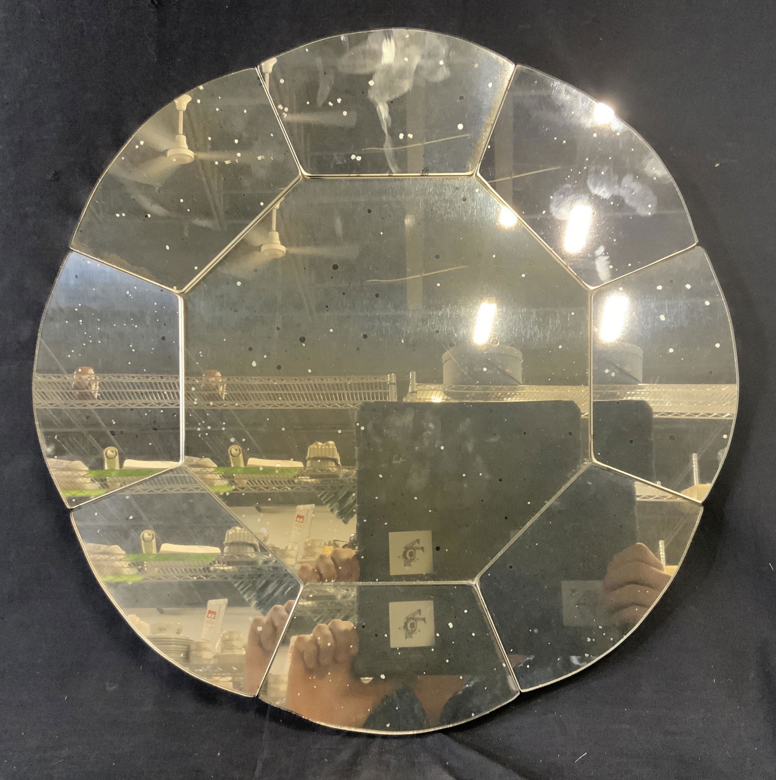 GO HOME Petaled Round Wall Mirror (1 of 5)