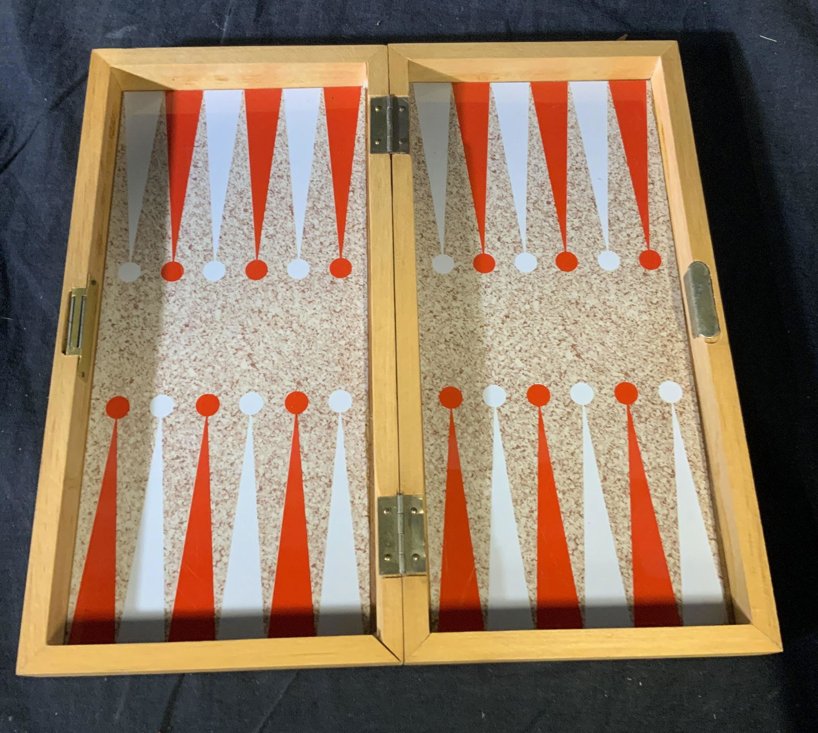 Folding Travel Chess & Backgammon Board (1 of 5)