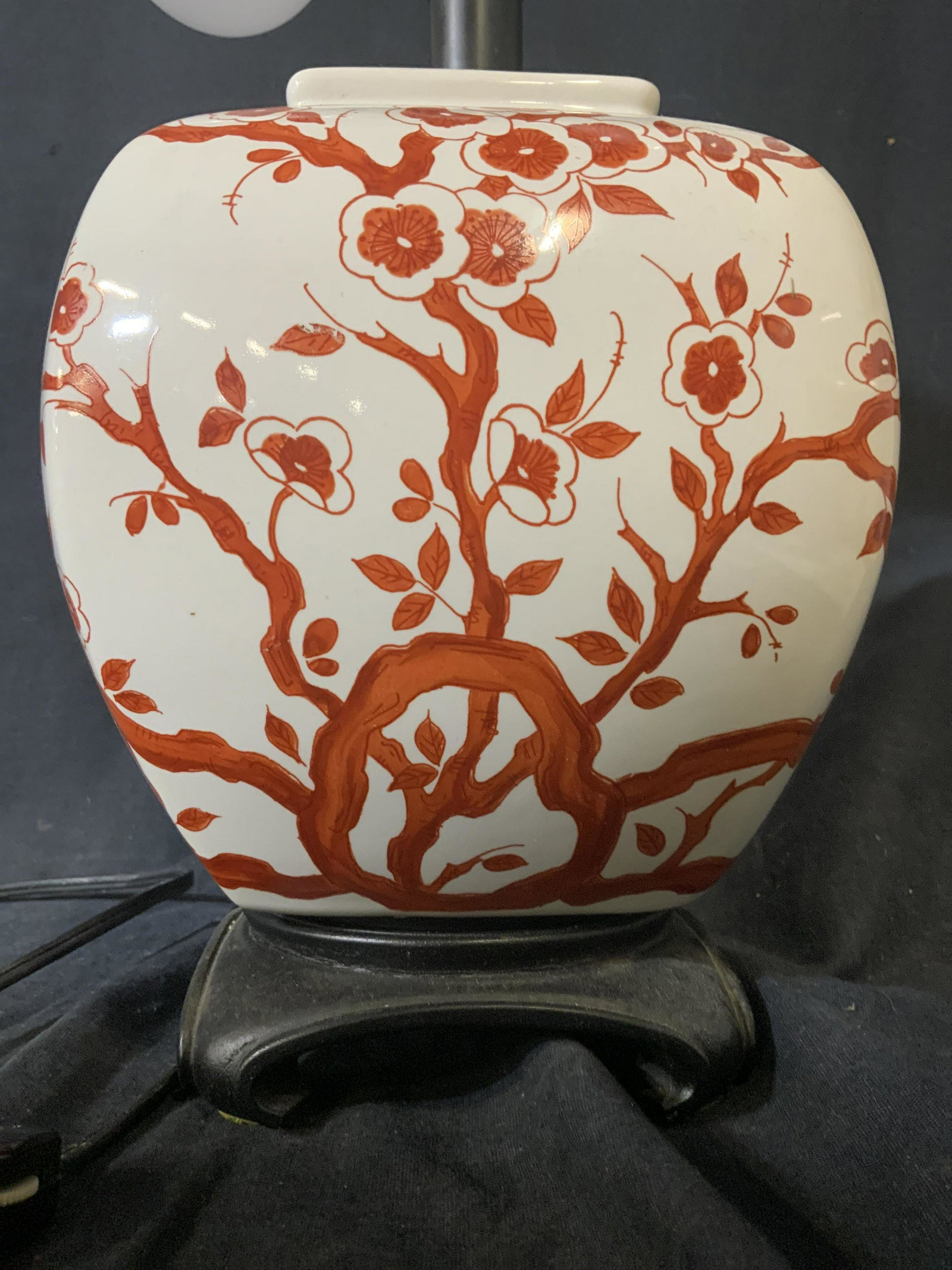Floral Pattern Ceramic Lamp (1 of 6)