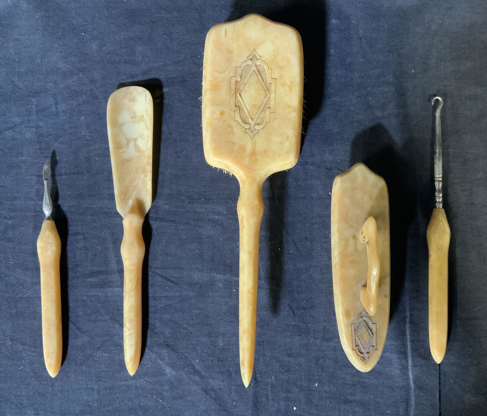 Set 5 PYROCEL Celluloid Dresser Set Accessories (1 of 5)