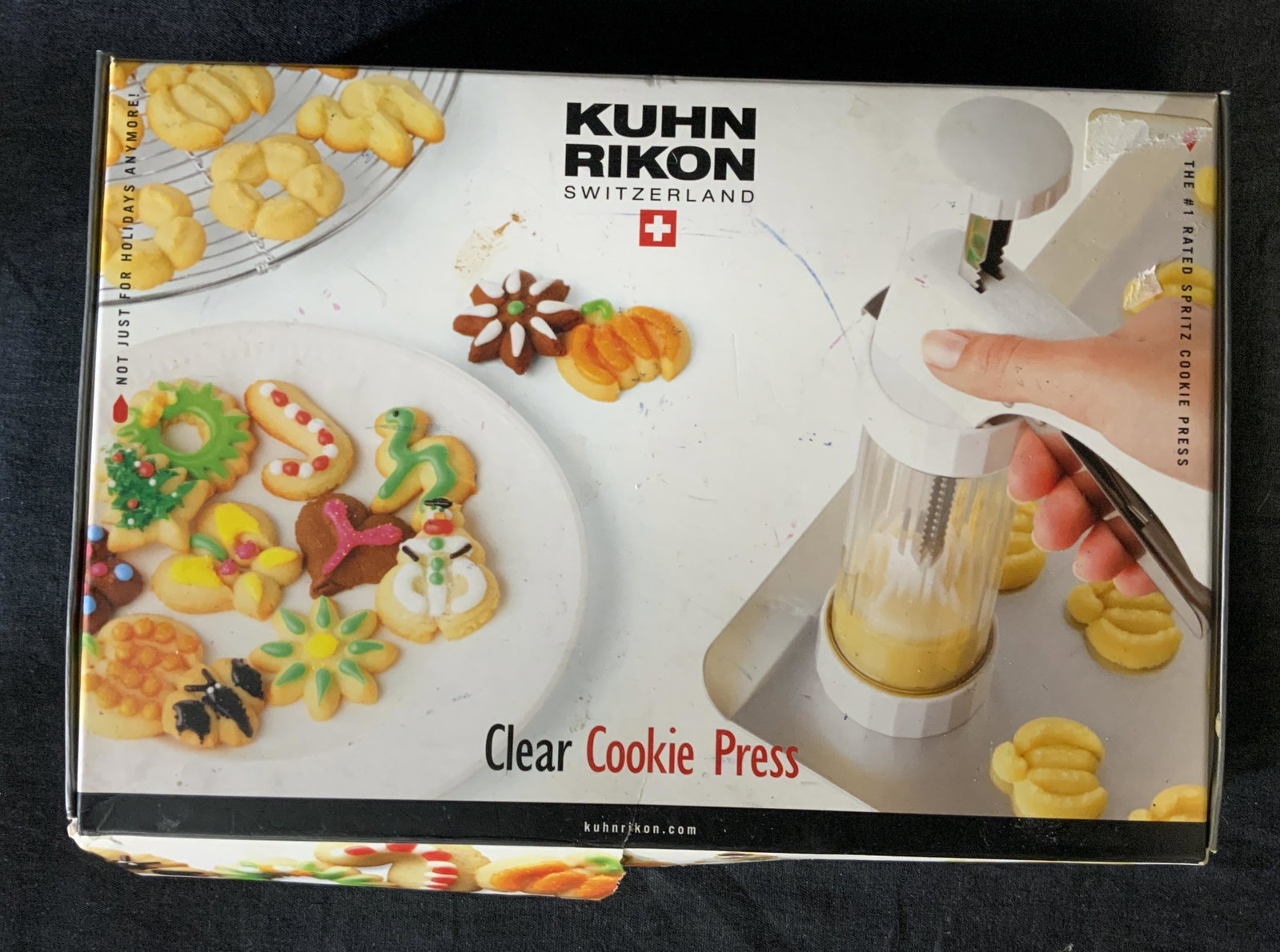 KUHN RIKON Cookie Press: KUHN RIKON Cookie Press, in original box, inscriptions read ‘Kuhn RIKON Switzerland Clear Cookie Press’, measures 10 x 6 7/8 inches, surface wear and tears to box, Kuhn Rikon, cookie press, baking
