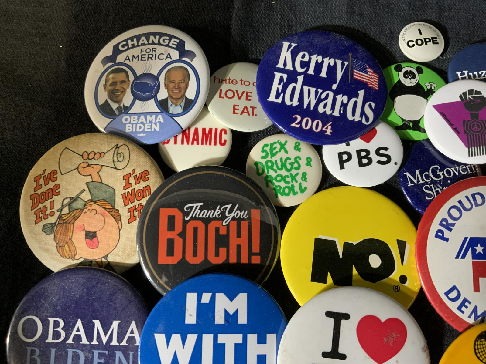 Group Lot Assorted Pins & Buttons (1 of 5)