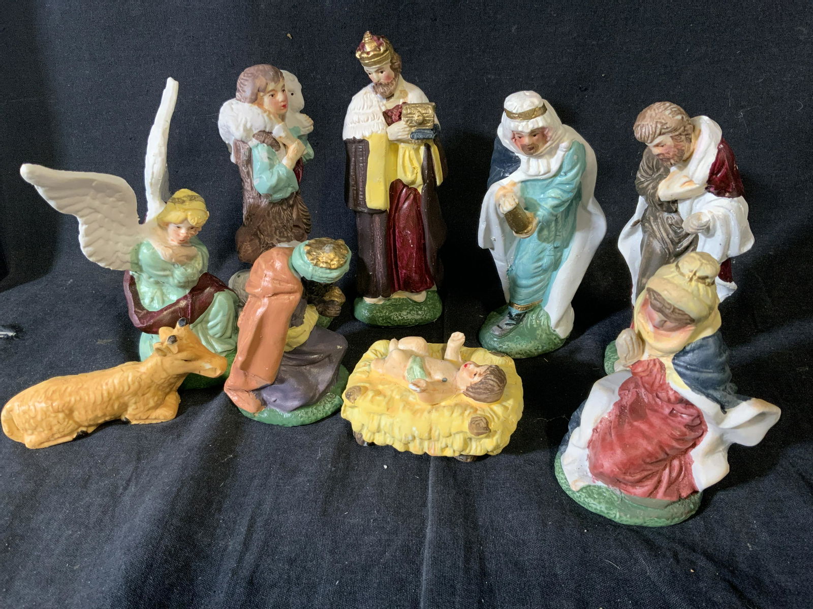 Lot of 9 Ceramic Nativity Scene Figures (1 of 6)