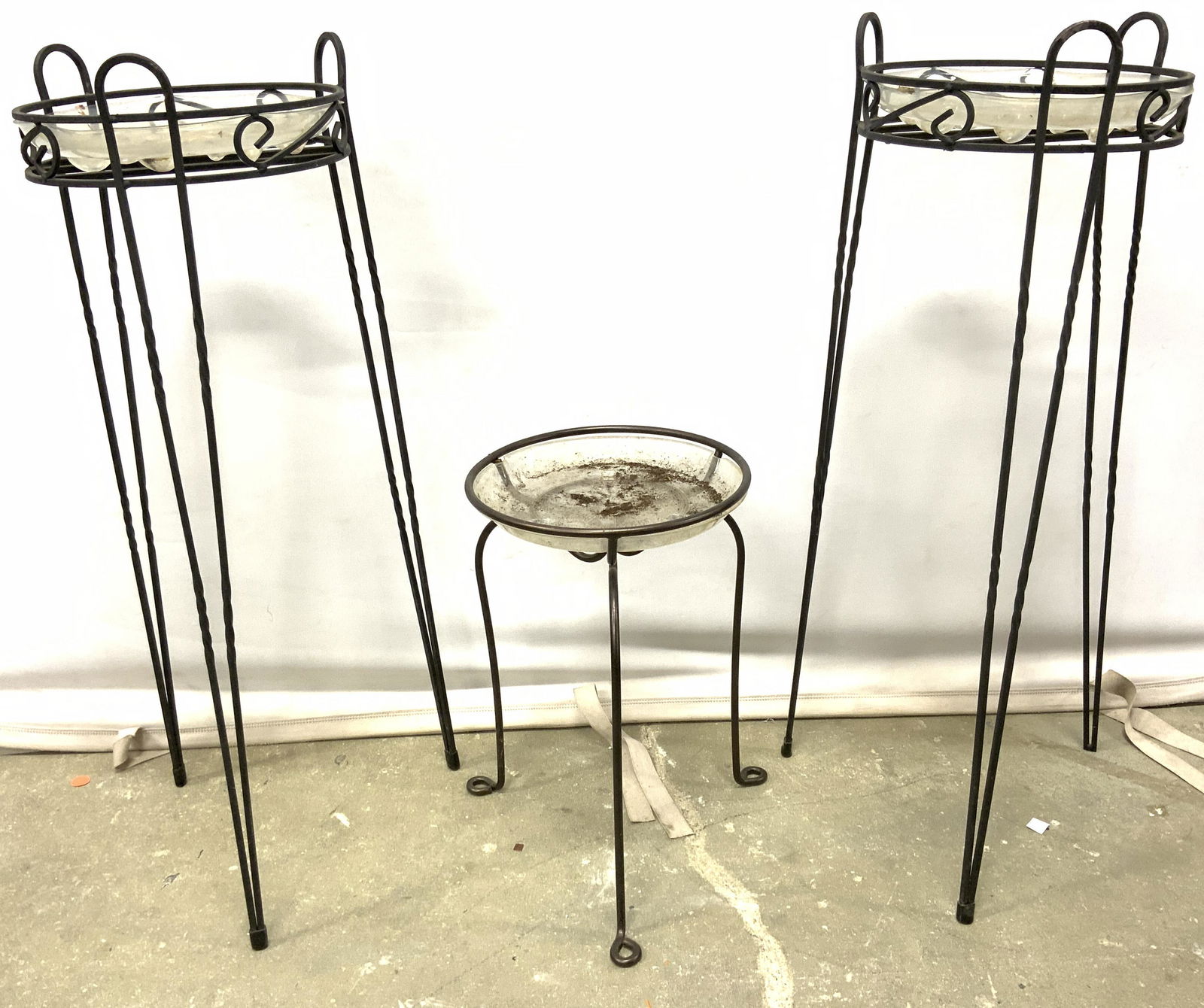 Lot 3 Metal Planter Stands (1 of 7)