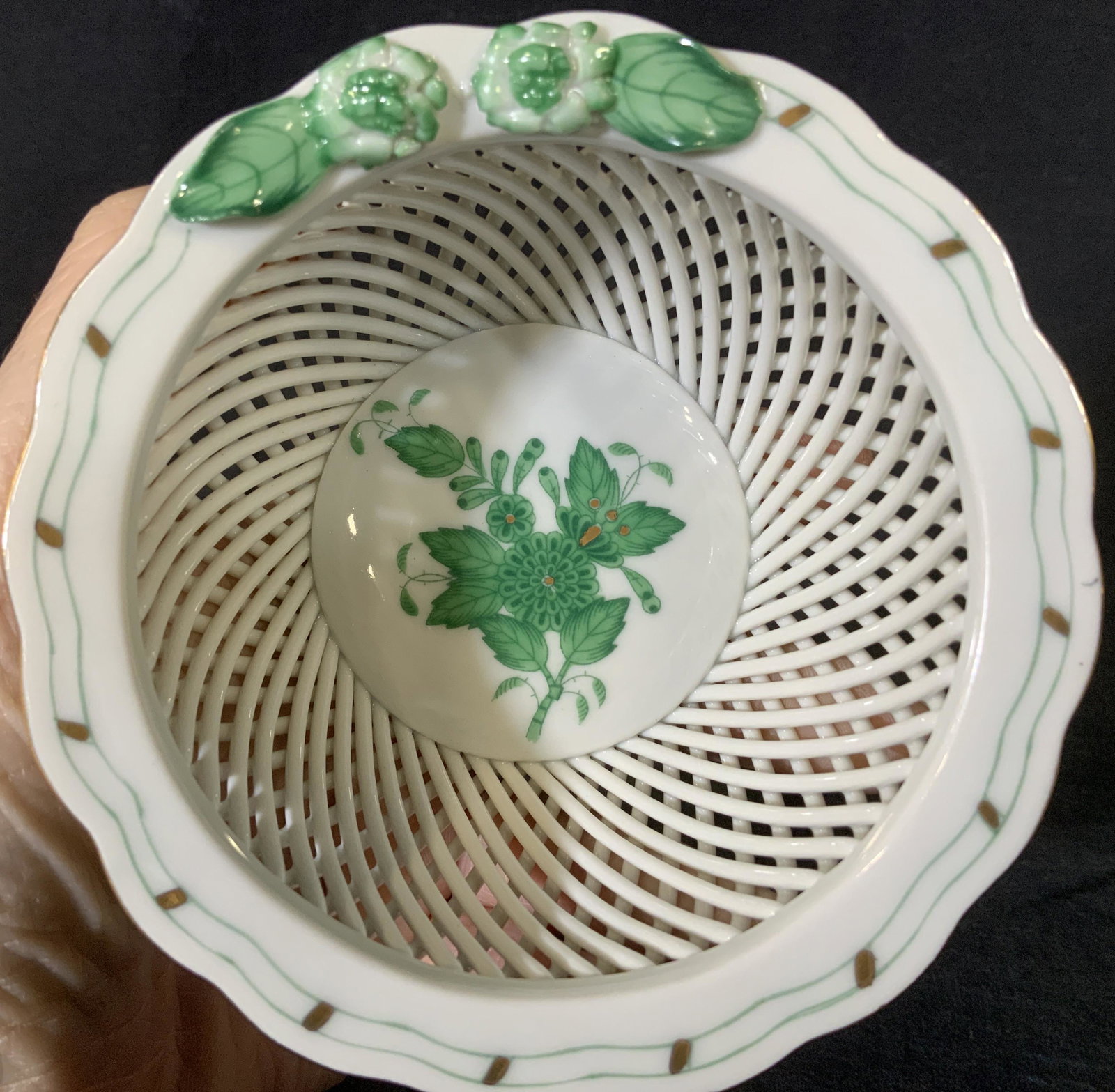 Pair Herend Green Chinese Bouquet Bowls (1 of 7)