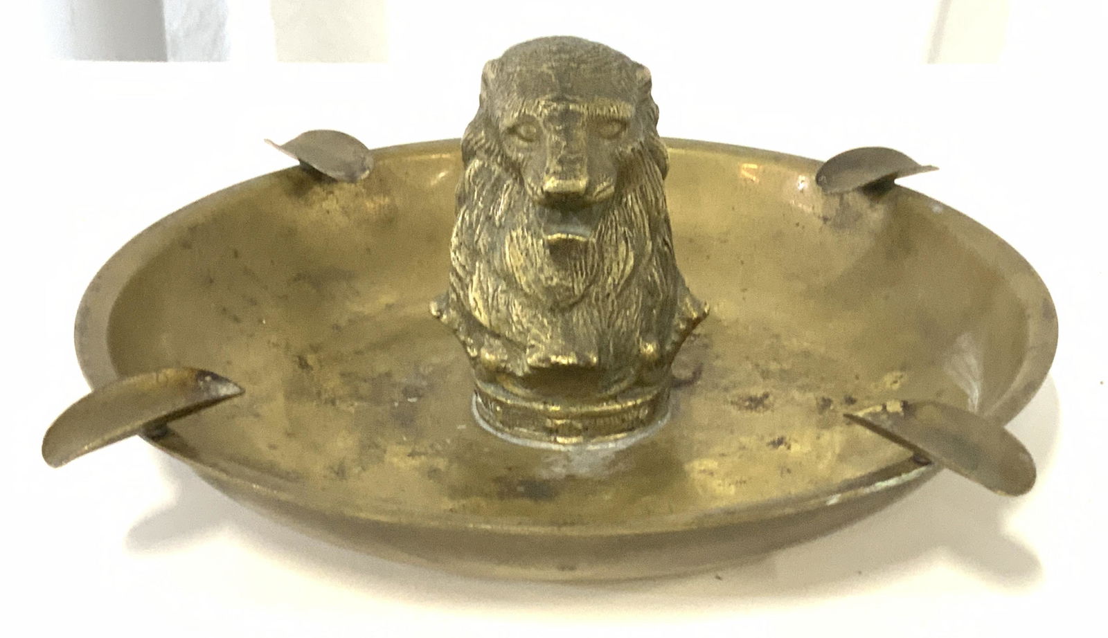 Antique Brass Lion Head Trench Ashtray/Bowl (1 of 7)