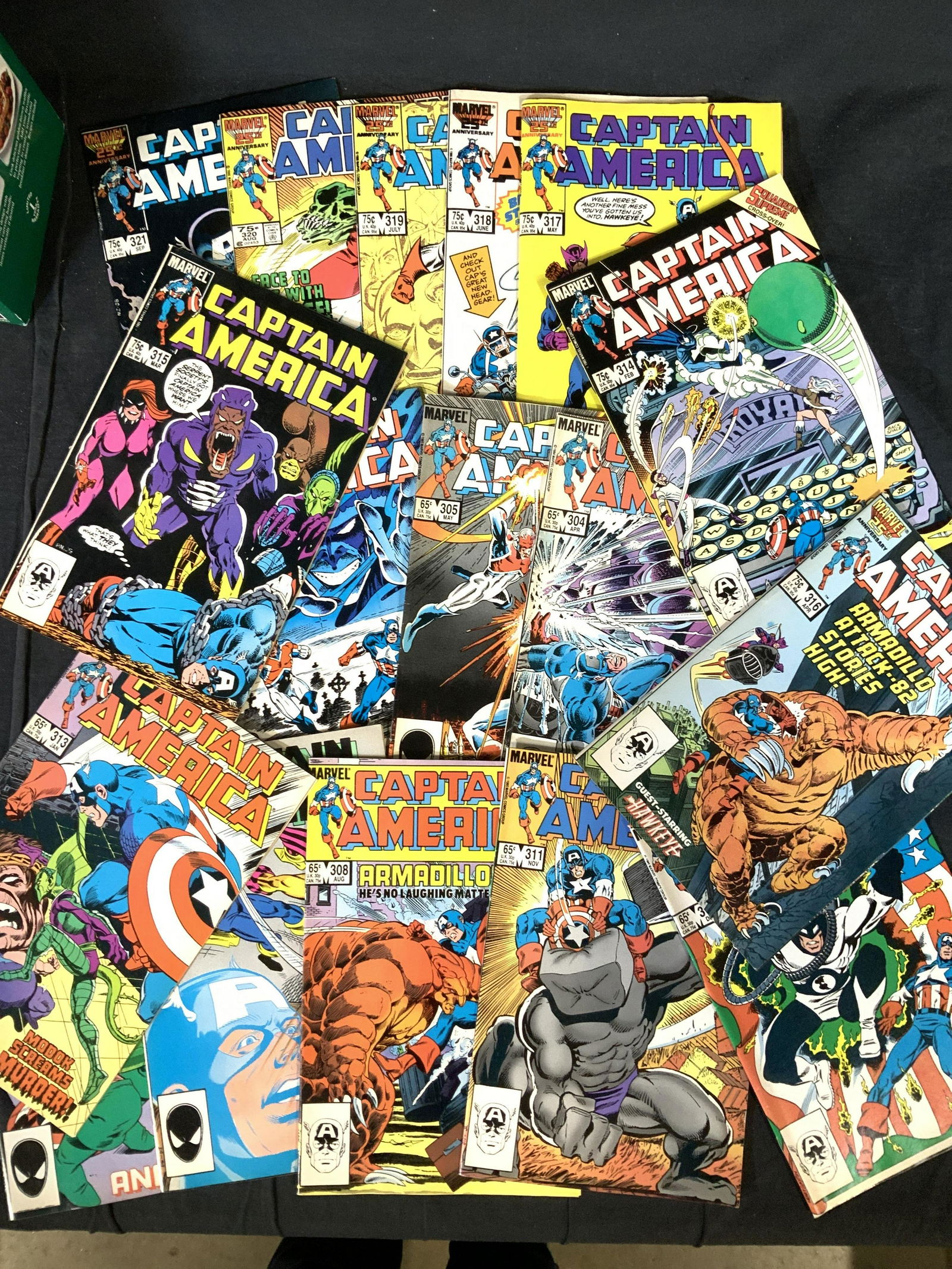 Collectible Vintage MARVEL Captain American Comics (1 of 6)