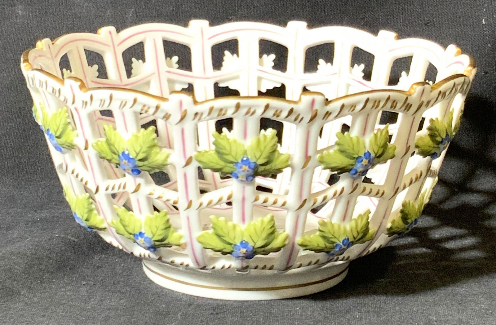 HEREND HUNGARY Sign Floral Lattice Porcelain Bowl (1 of 8)