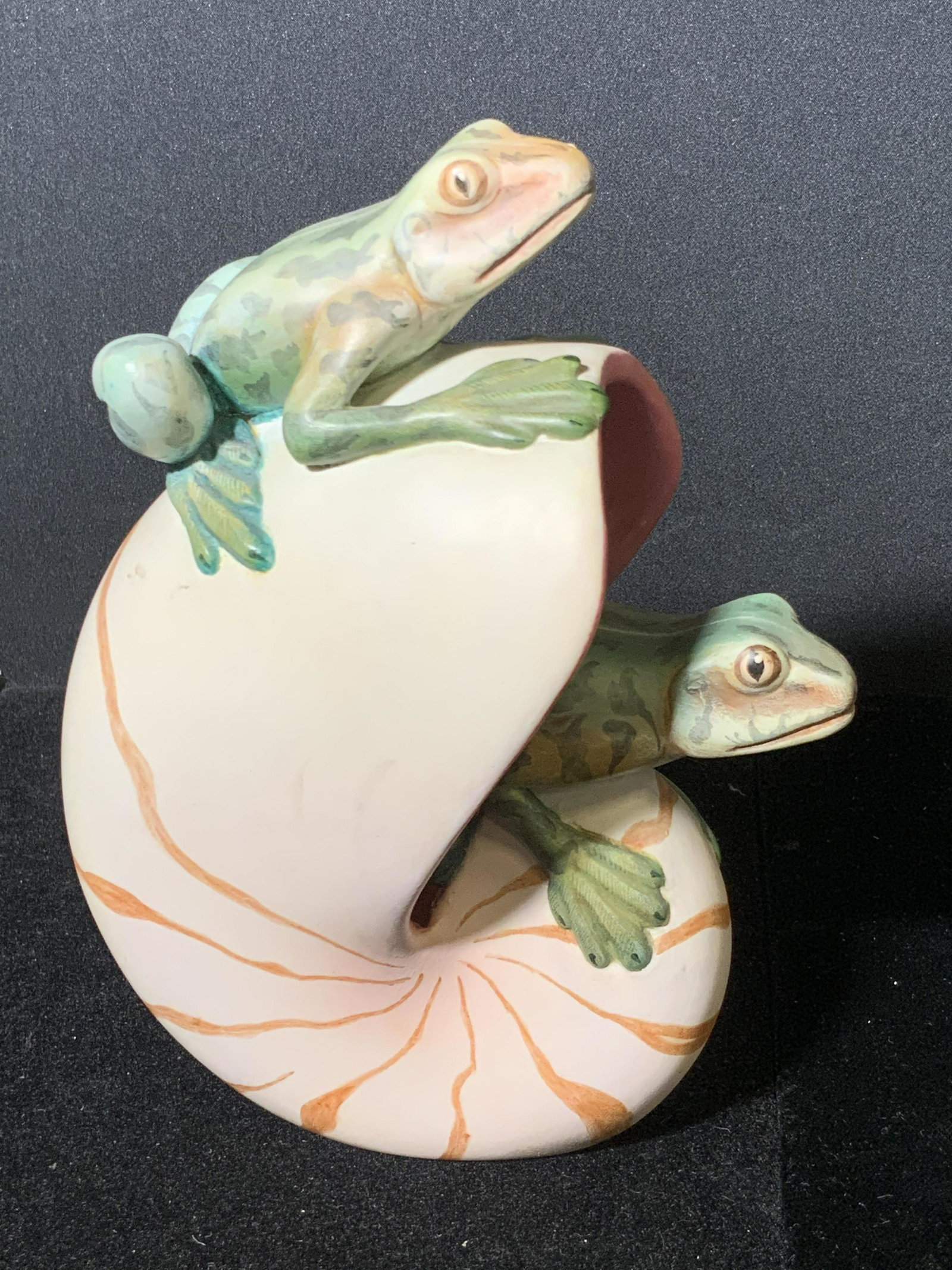 Vntg SERGIO BUSTAMANTE Seashell Frog Sculpture (1 of 10)