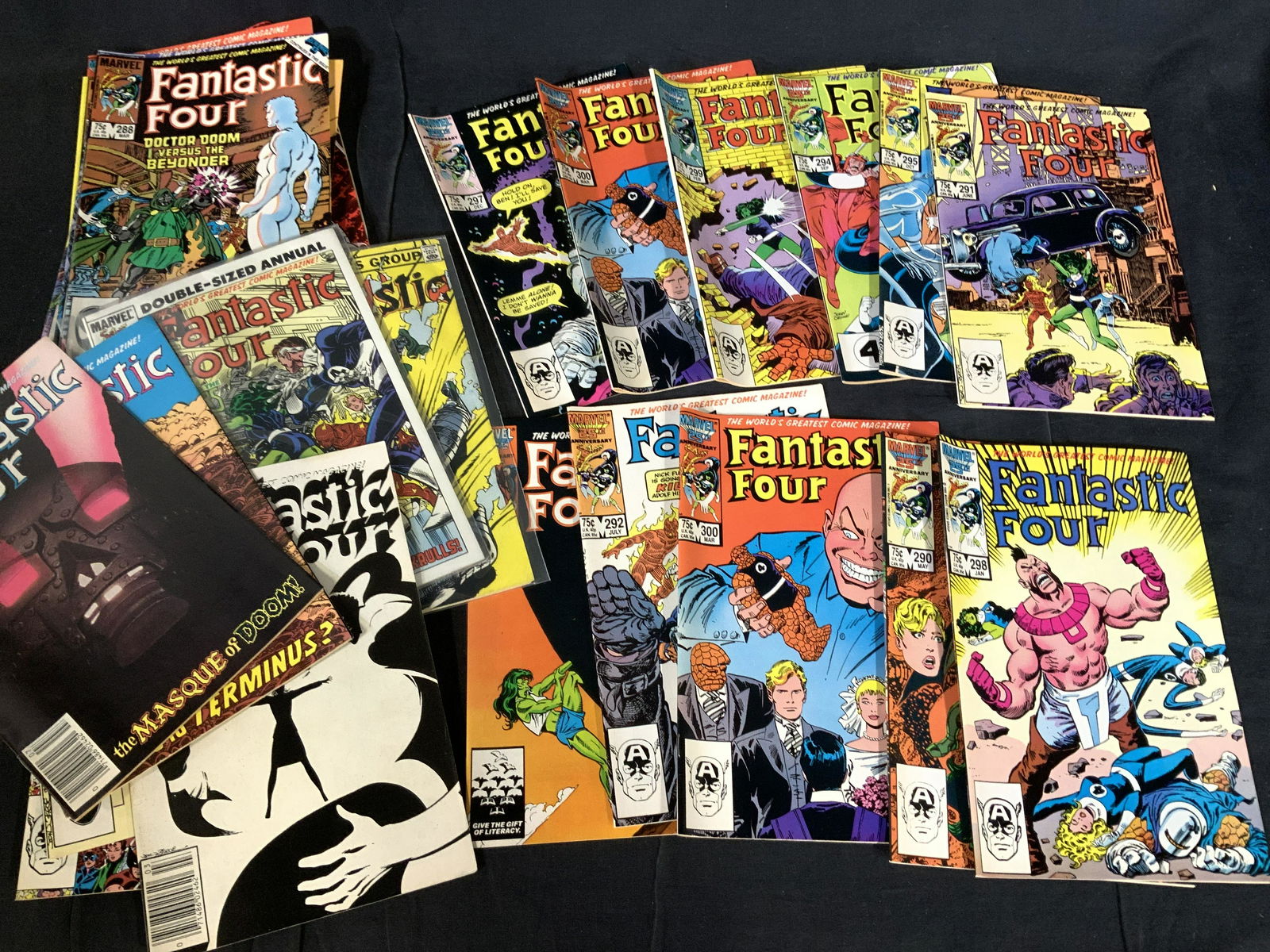 FANTASTIC FOUR Collectible Vntg Marvel Comic Books (1 of 7)