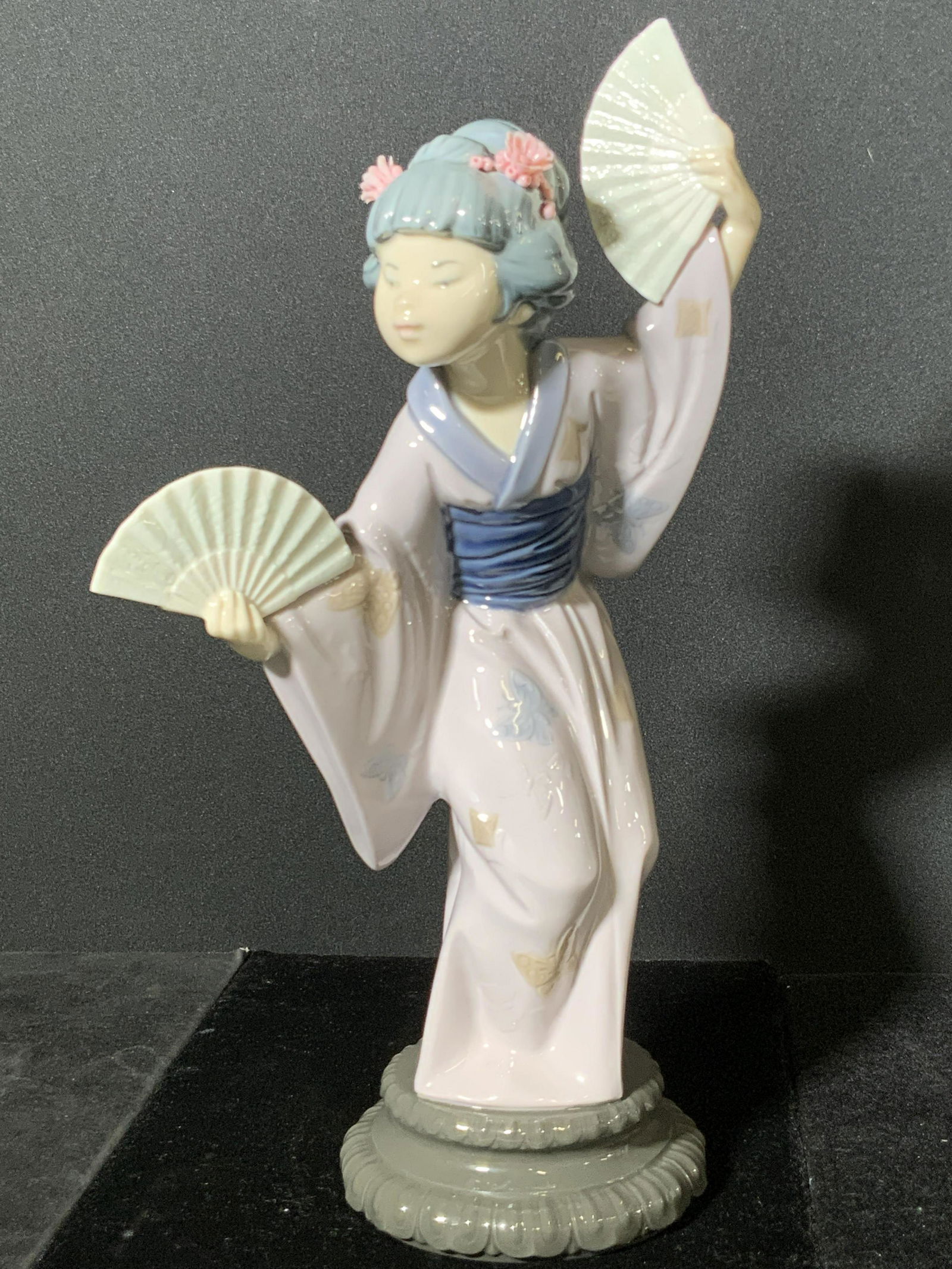 LLADRO Signed Madam Butterfly Figural, Org Box (1 of 11)