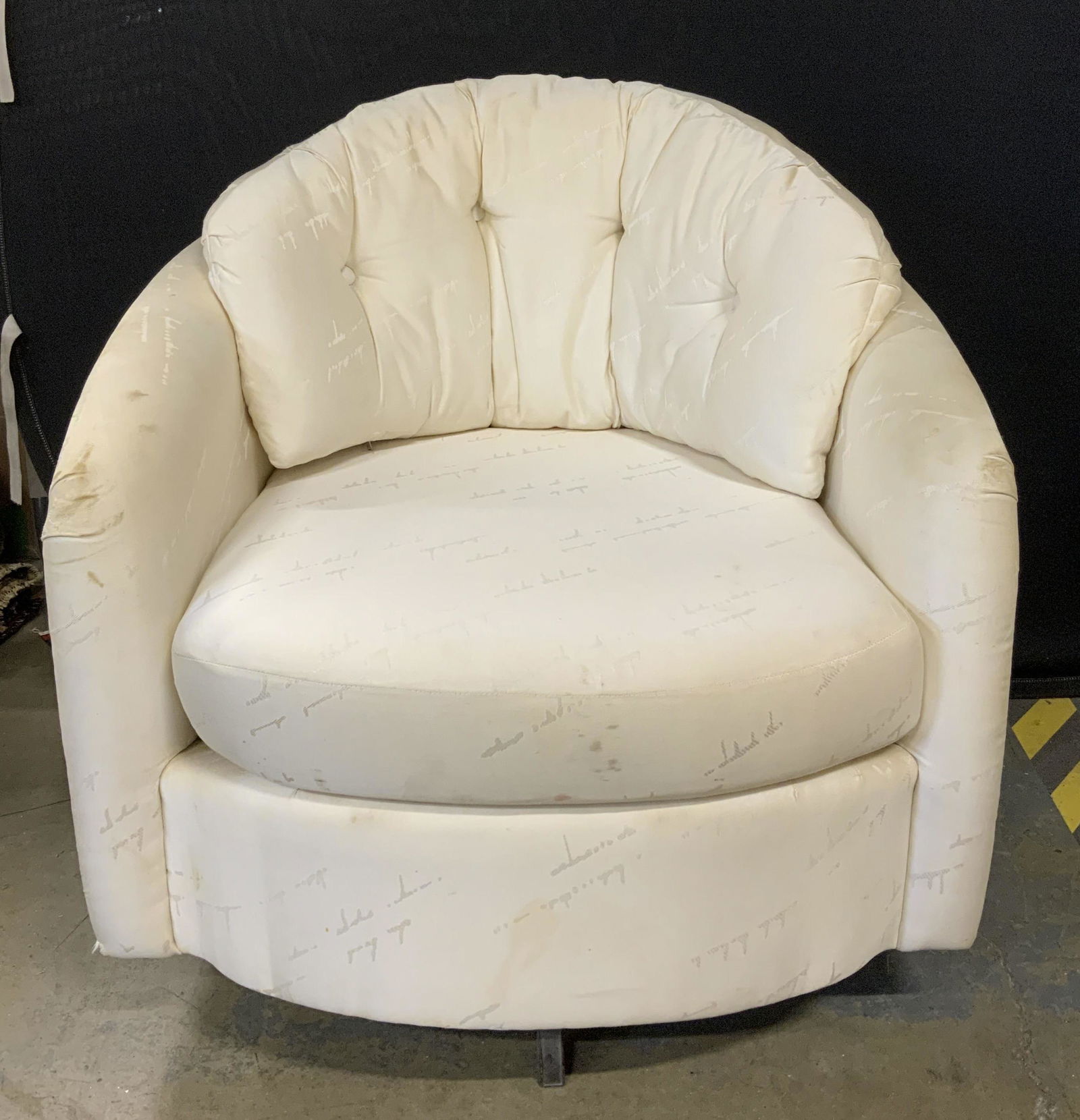 Vintage HDC UPHOLSTERY Armchair (1 of 8)