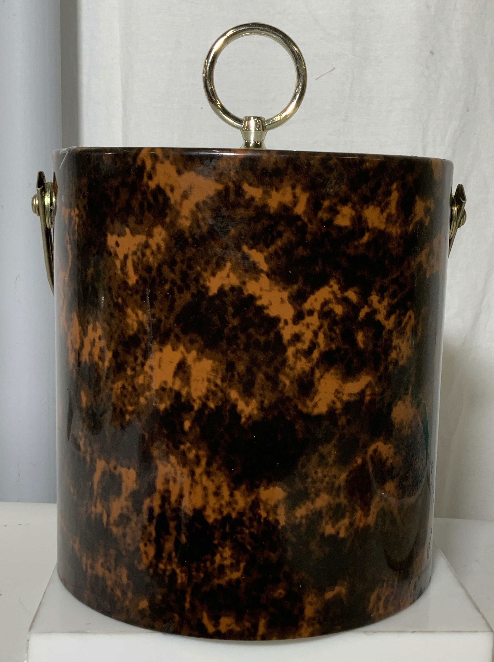 Mid Century Insulated Composite Ice Bucket (1 of 6)
