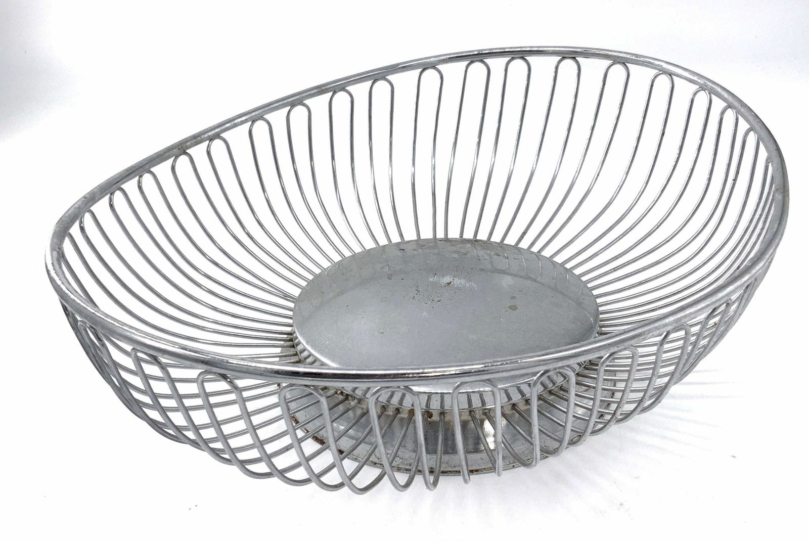 Vintage DELTA AIRLINES Metal Bread Basket (1 of 9)
