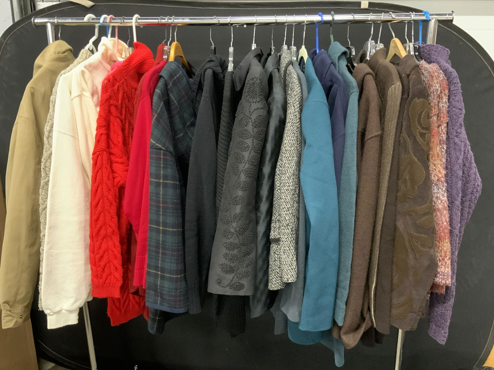 Lrg Group Lot Ladies Fall Fashion Clothing (1 of 8)