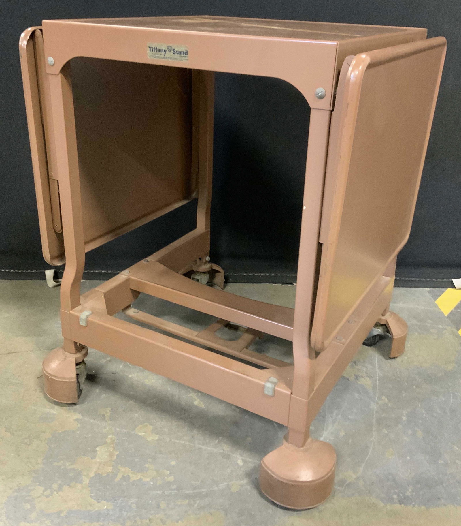 Vintage Industrial TIFFANY STAND CO Rolling Table (1 of 11)