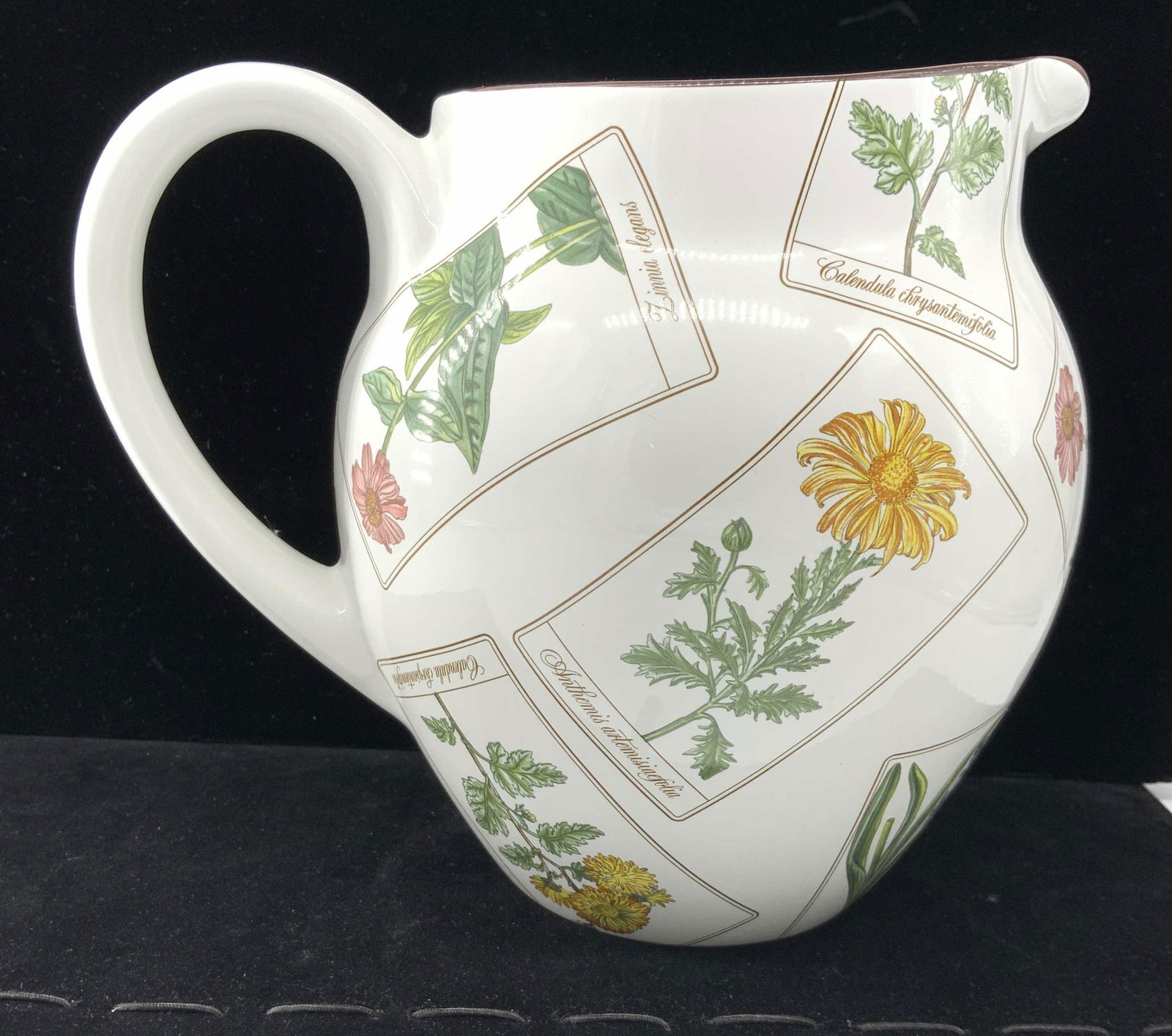 TIFFANY & CO Porcelain Botanical Pitcher (1 of 10)