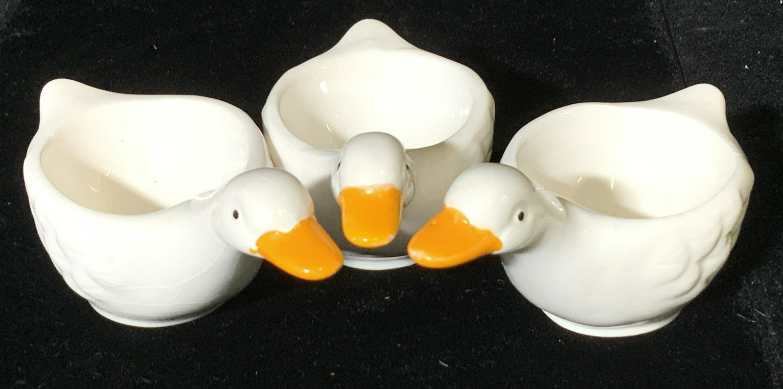 Set 3 Ceramic Duck egg Holders (1 of 5)