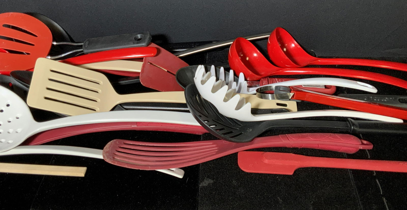 Lrg Grp Kitchen Tools, Spoons, Spatulas, & More (1 of 8)