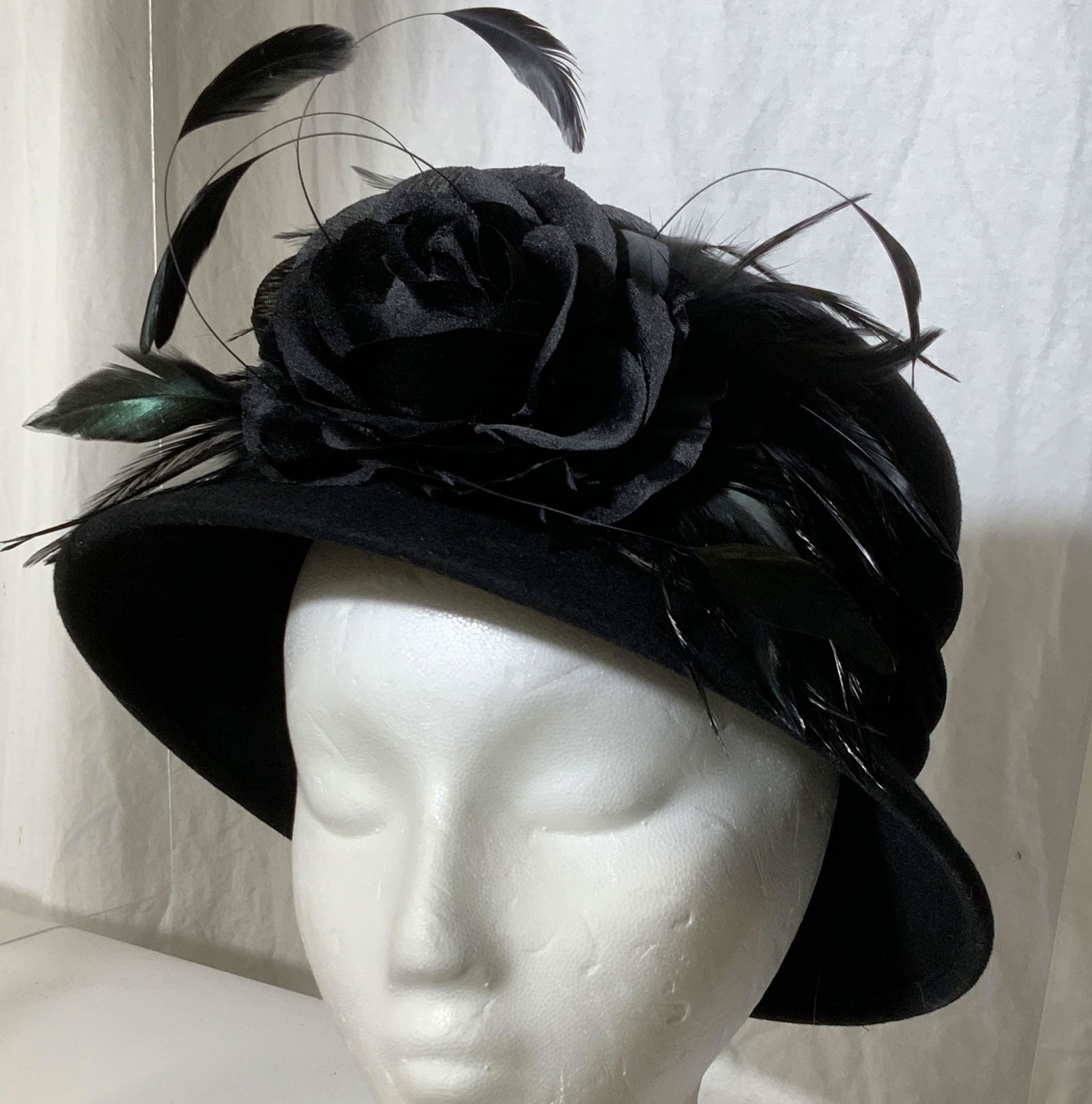 Ladies Wool Top Hat with Feathers in Hat Box (1 of 9)