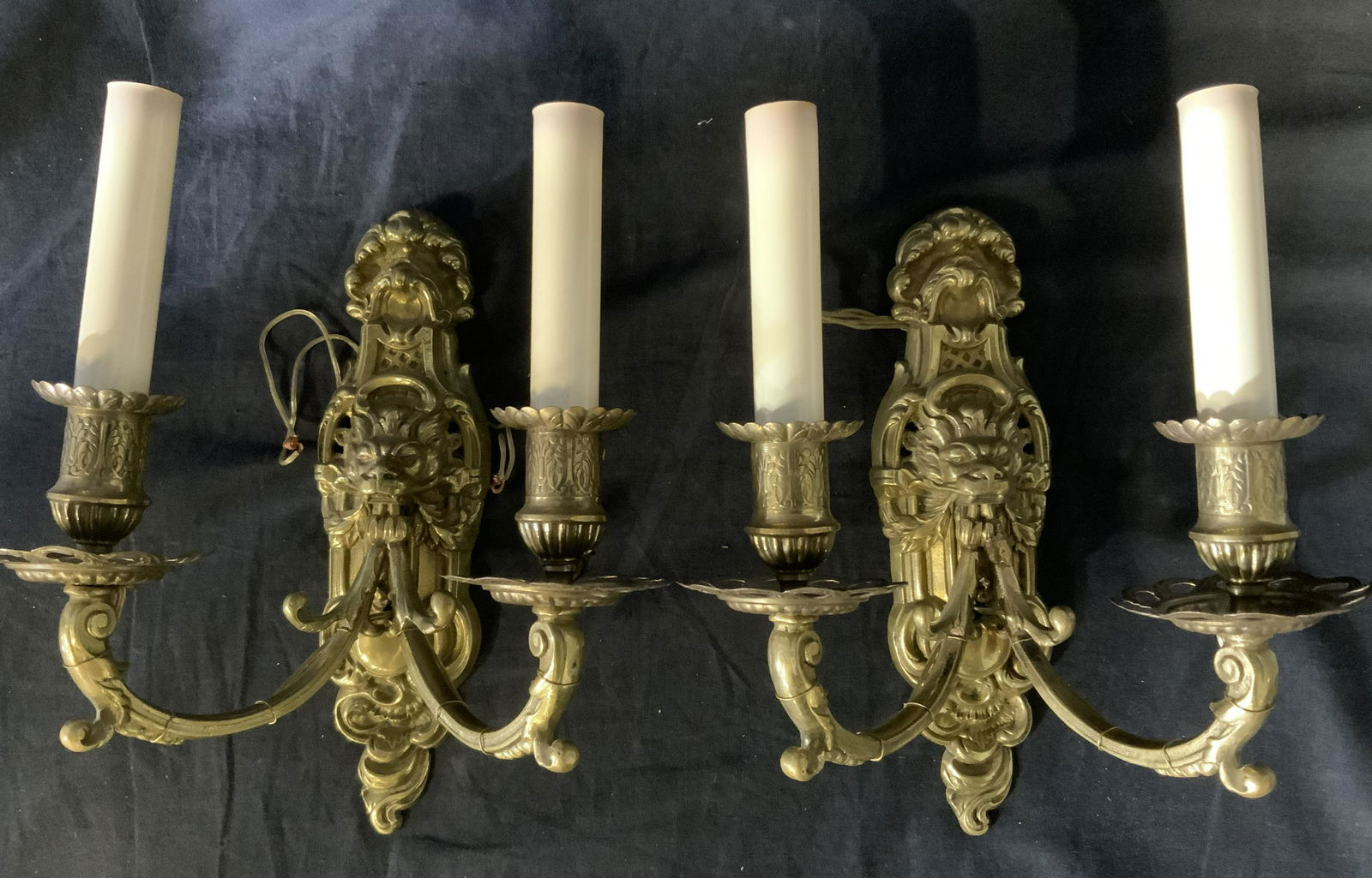 Pair Vintage Brass Wall Scones (1 of 12)