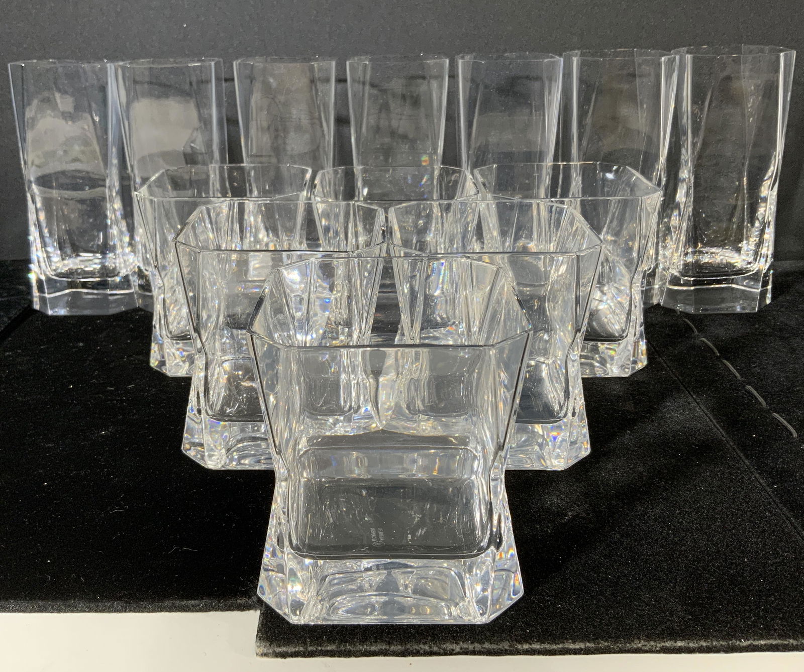 Group Lot 13 Signed ARNOLFO DI CAMBIO Glasses (1 of 6)