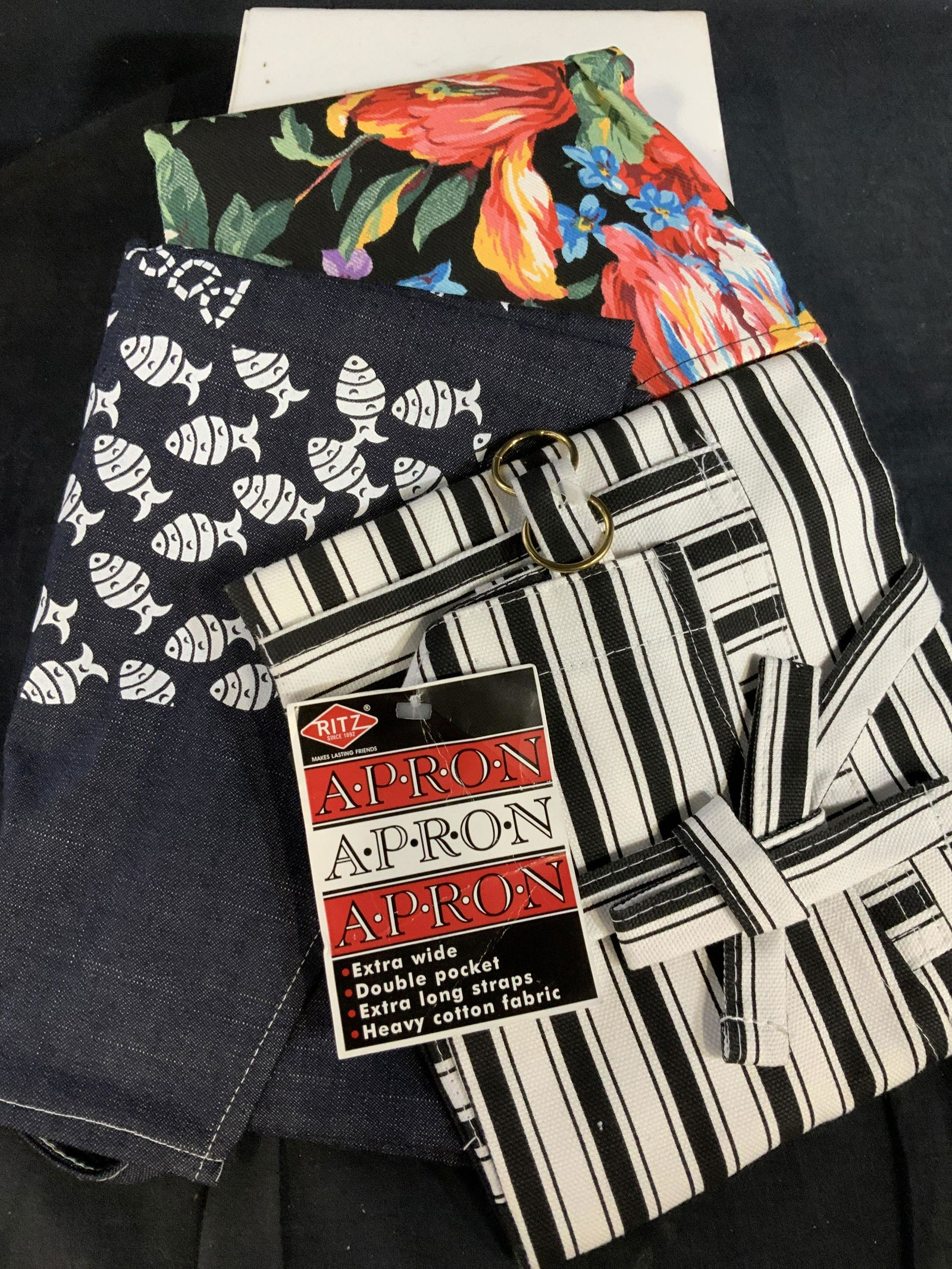 Set 3 New Full Length Aprons (1 of 5)