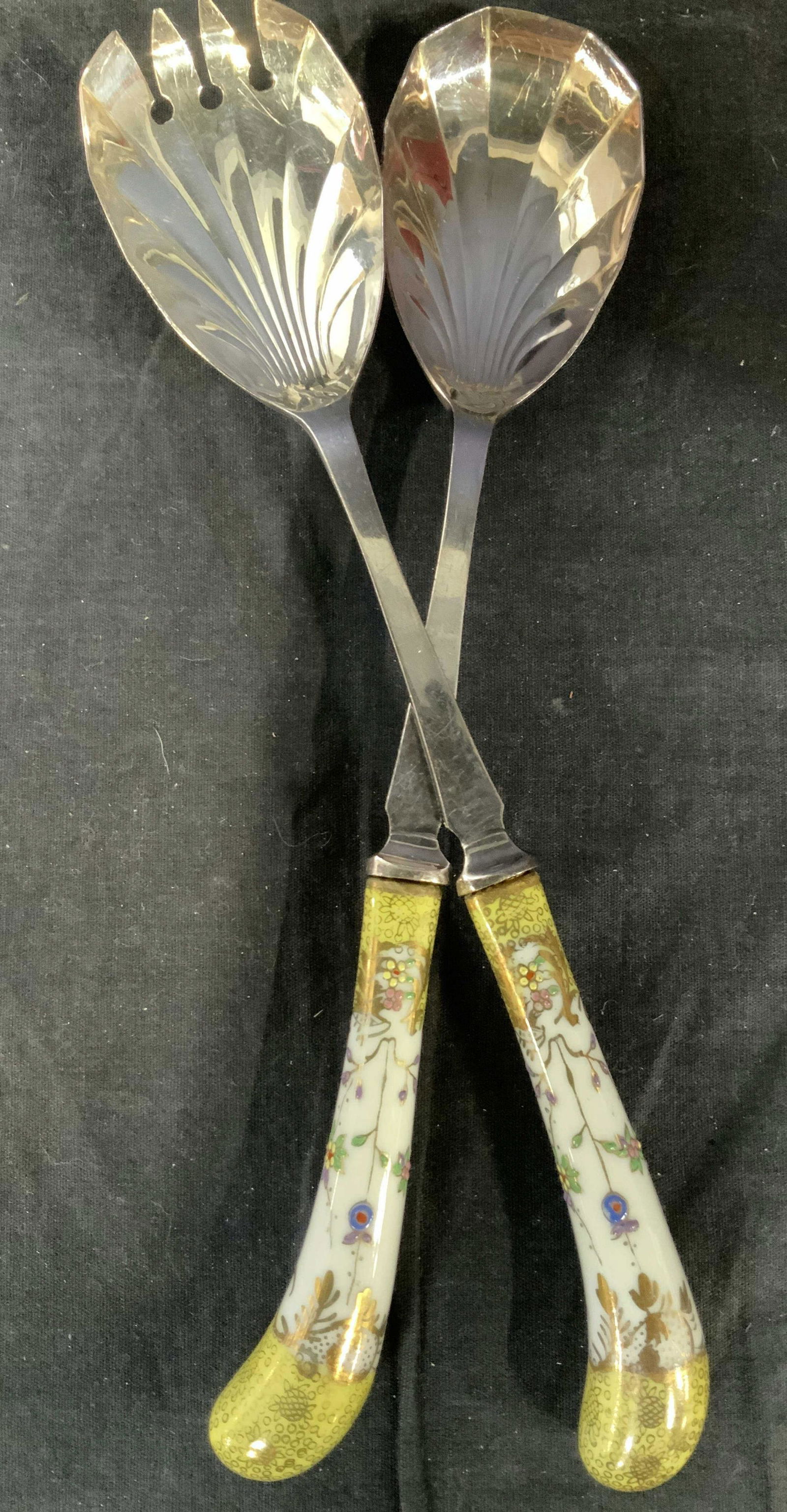 SHEFFIELD Salad Serving Pair, Hand Painted Handle (1 of 7)