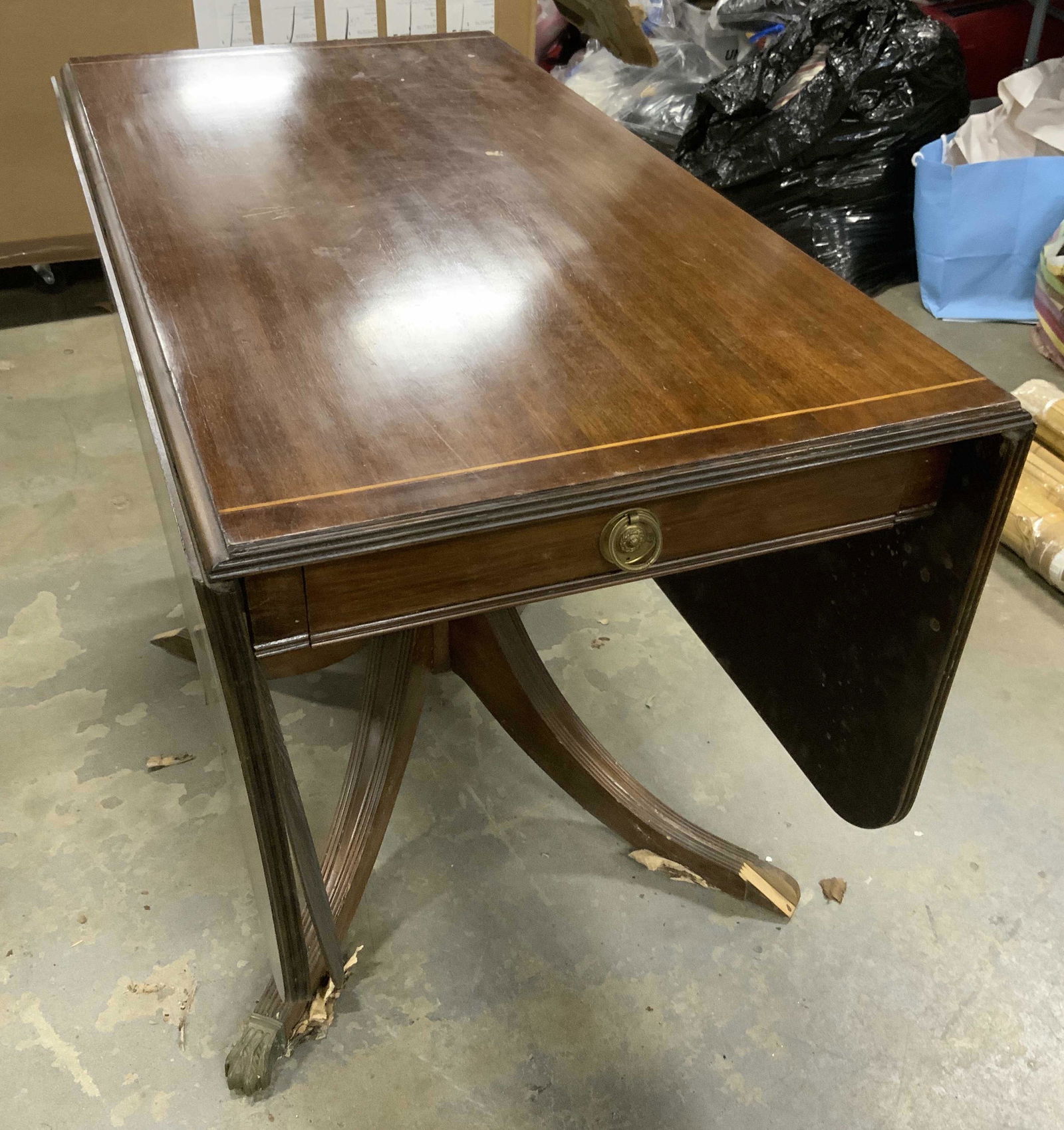 Vintage Wooden Table w Folding Leaves (1 of 11)