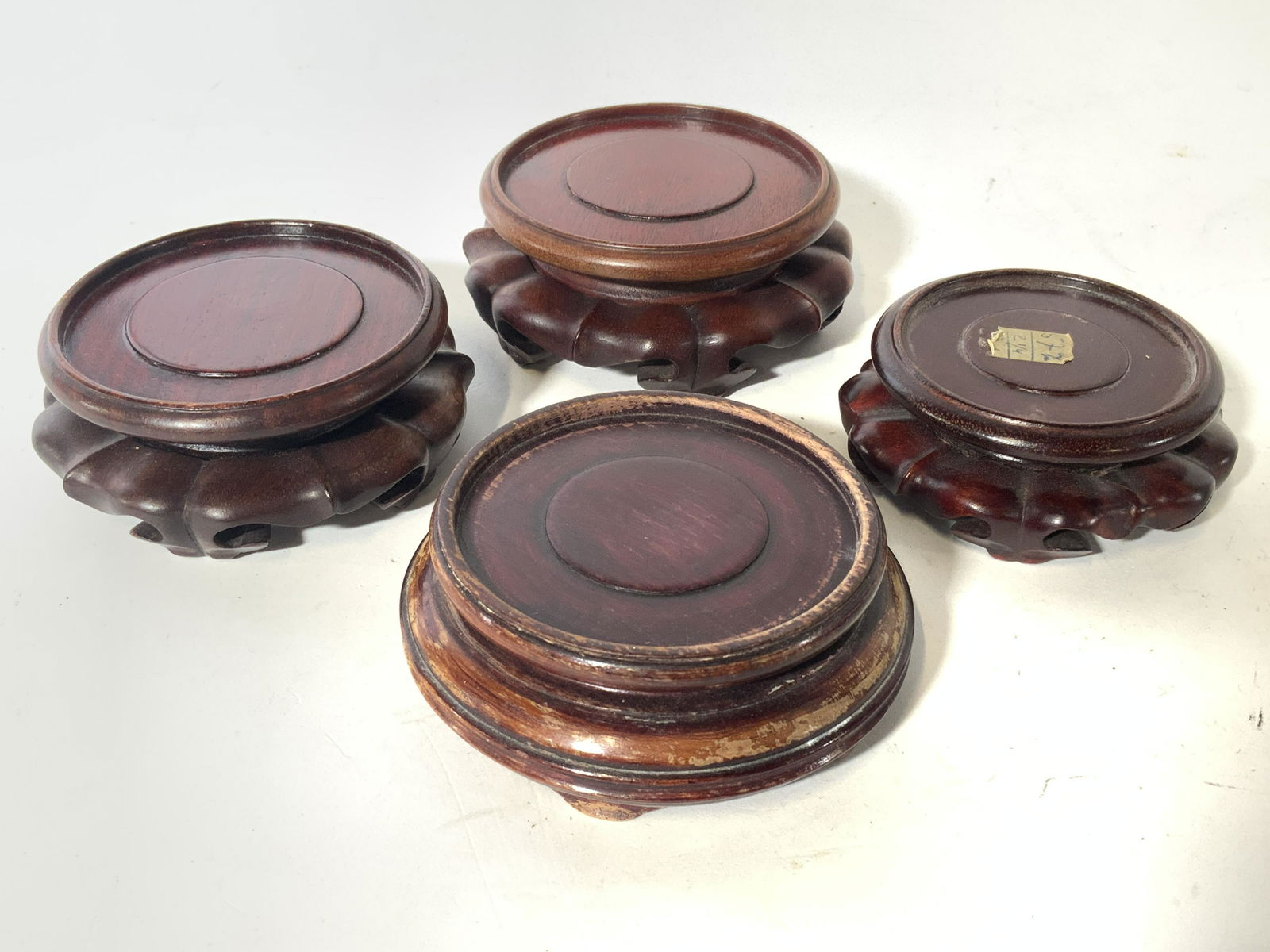 Lot 4 Petite Vintage Carved Wooden Pedestals (1 of 7)