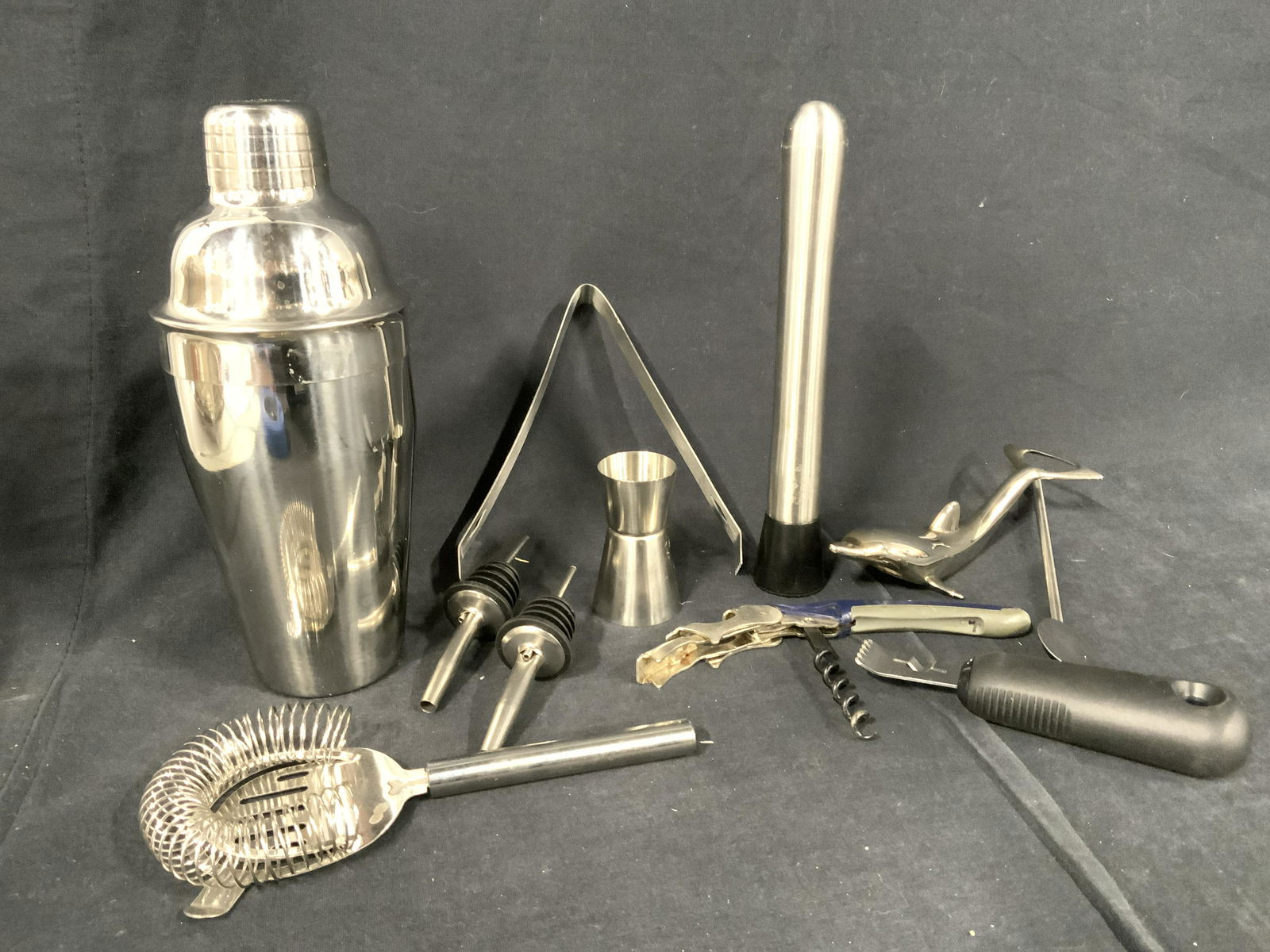 Group Lot 11 Bar Accessories (1 of 4)