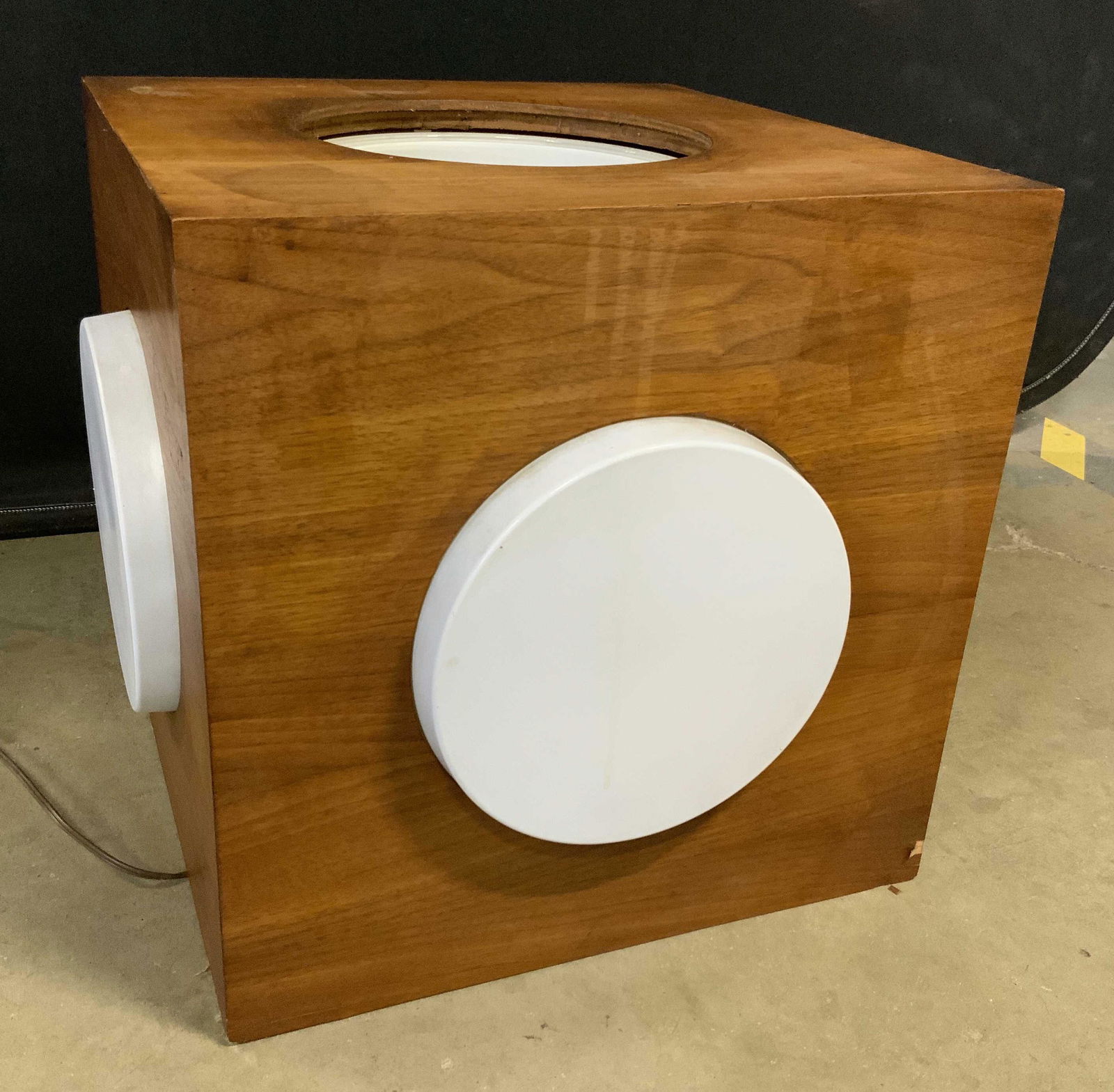 MCM Style Illuminated Pedestal Table (1 of 7)