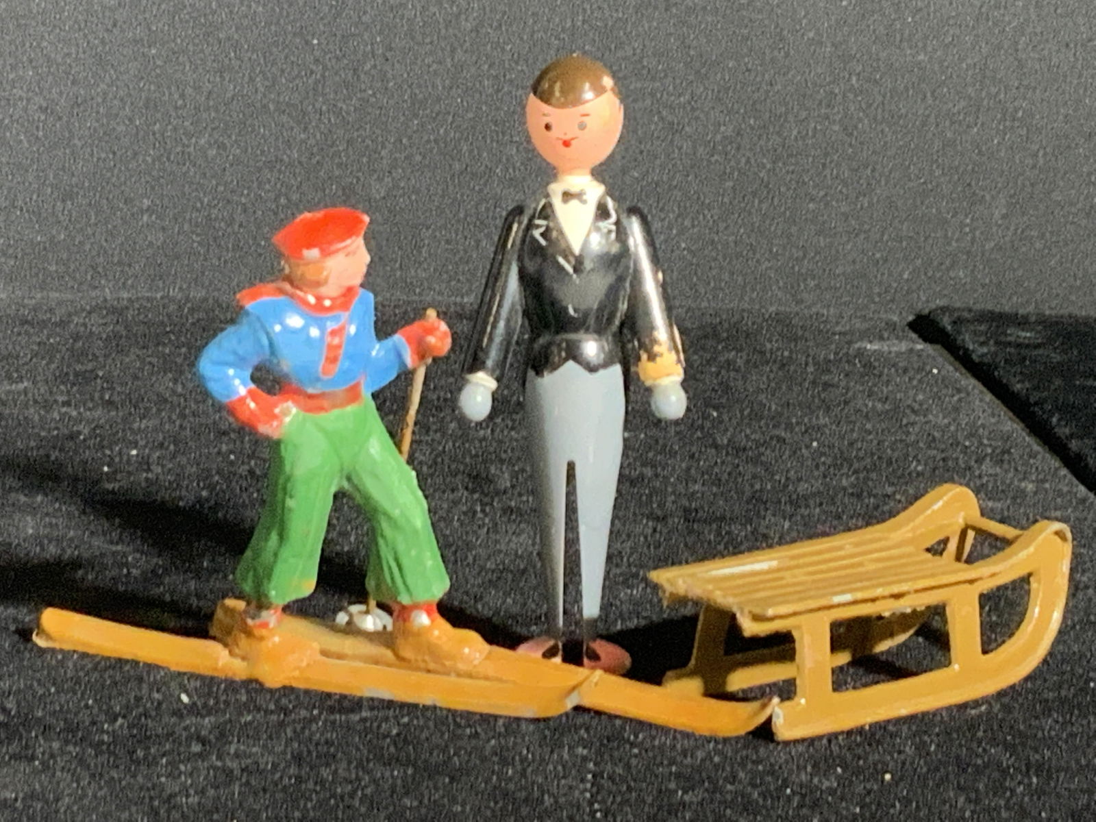 Lot 3 Vintage French Metal & Composite Miniatures (1 of 10)