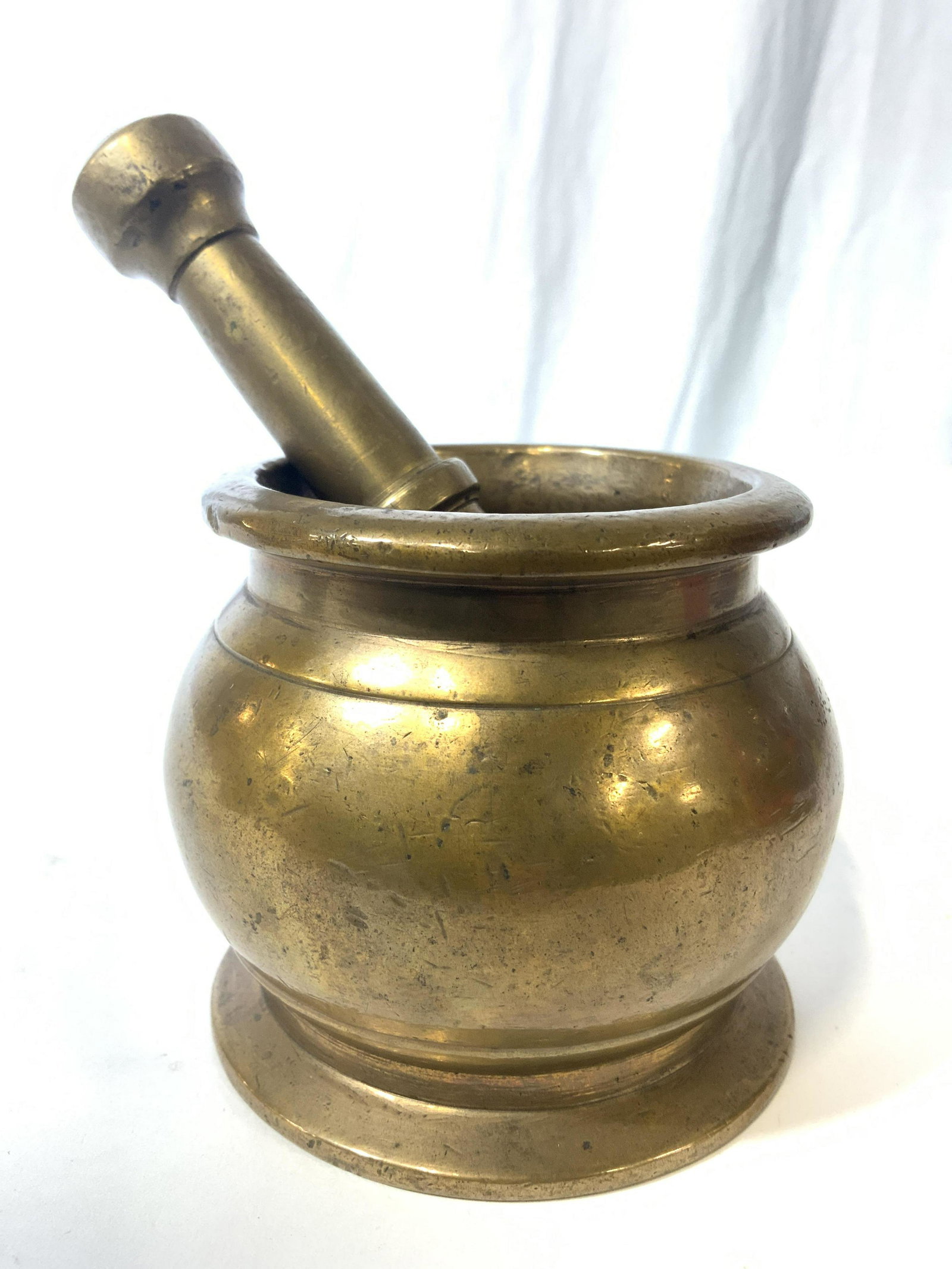 Vintage Solid Brass Mortar & Pestle (1 of 10)