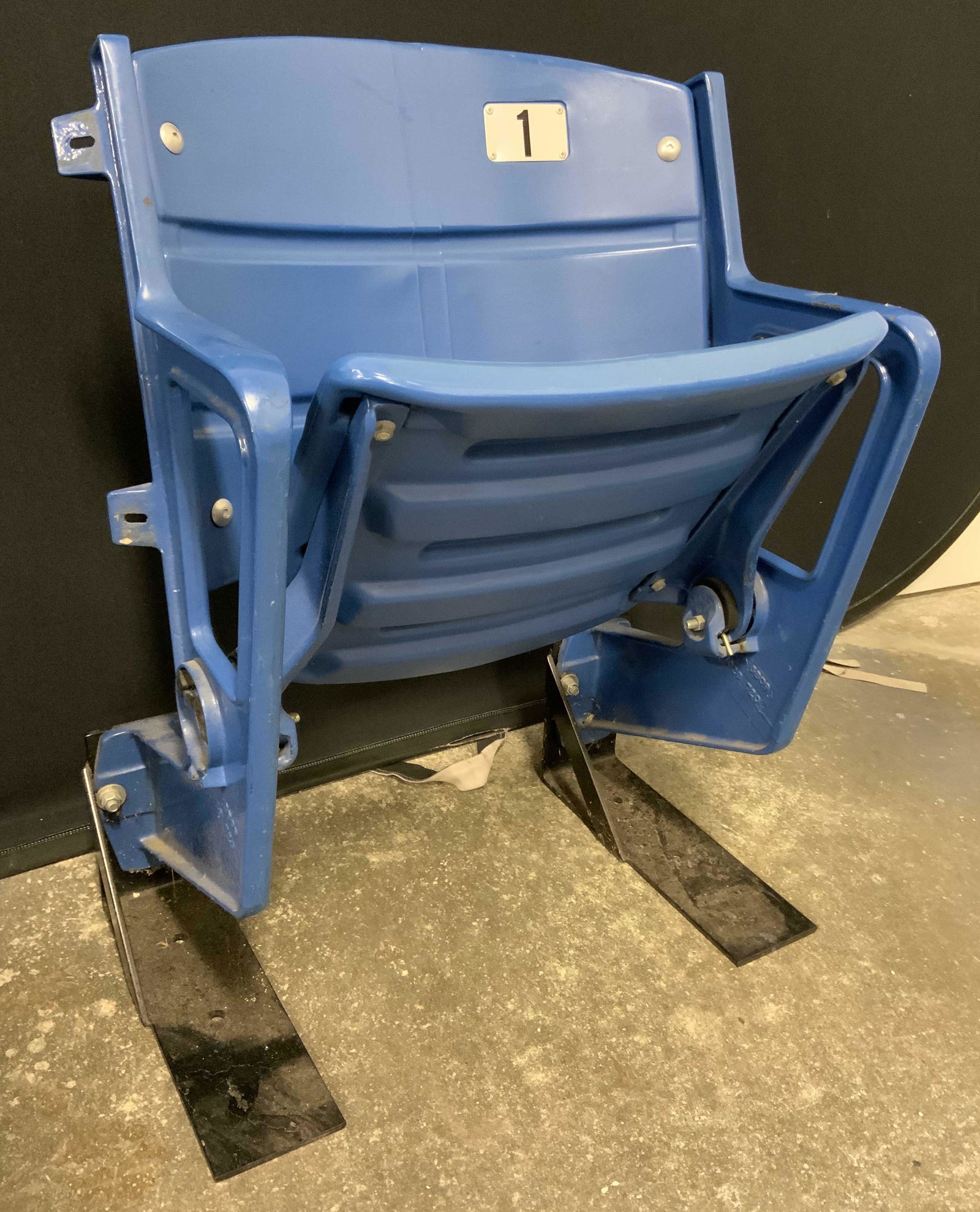 AMERICAN SEATING Folding Blue Stadium Chair (1 of 10)
